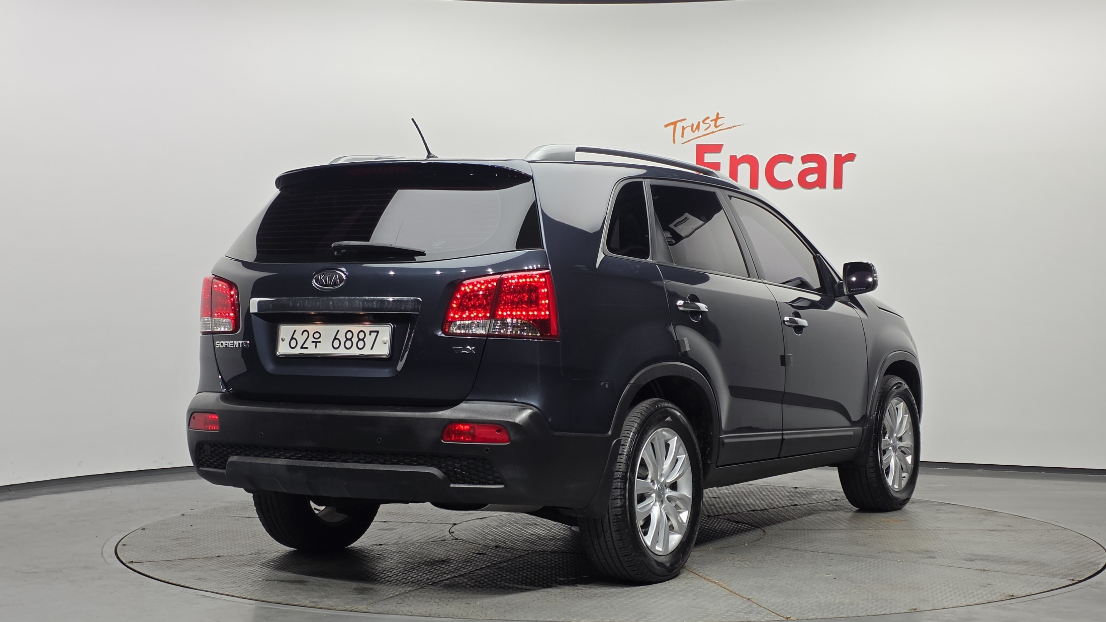 KIA SORENTO photo 2