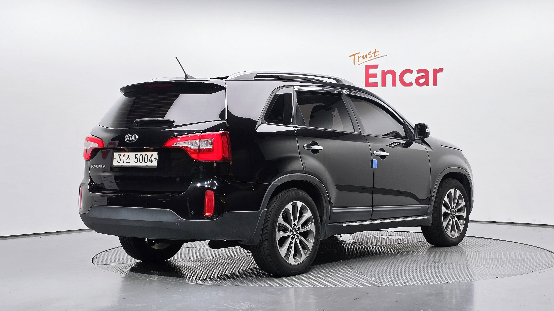 KIA SORENTO photo 2