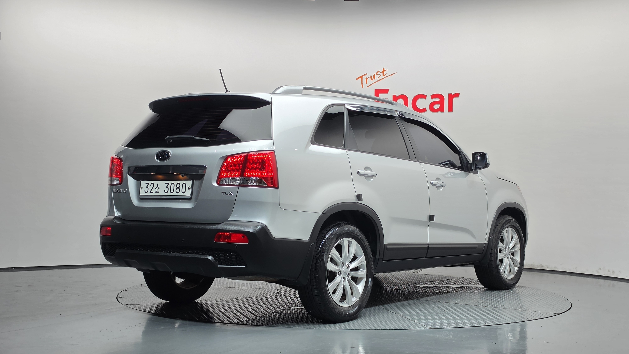 KIA SORENTO photo 2
