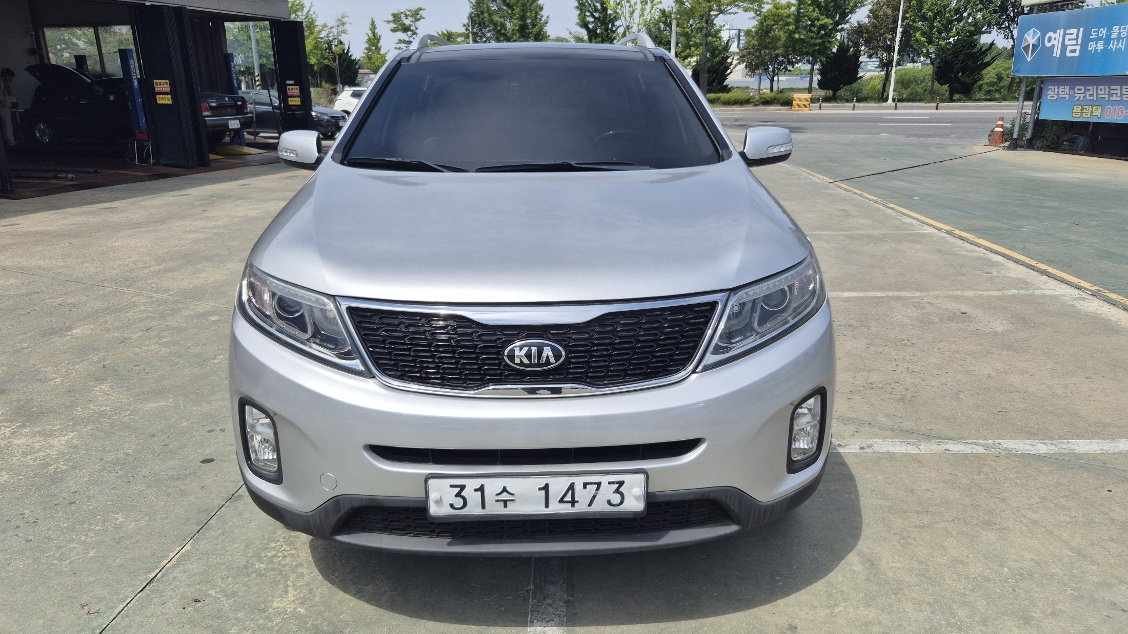 KIA SORENTO photo 2