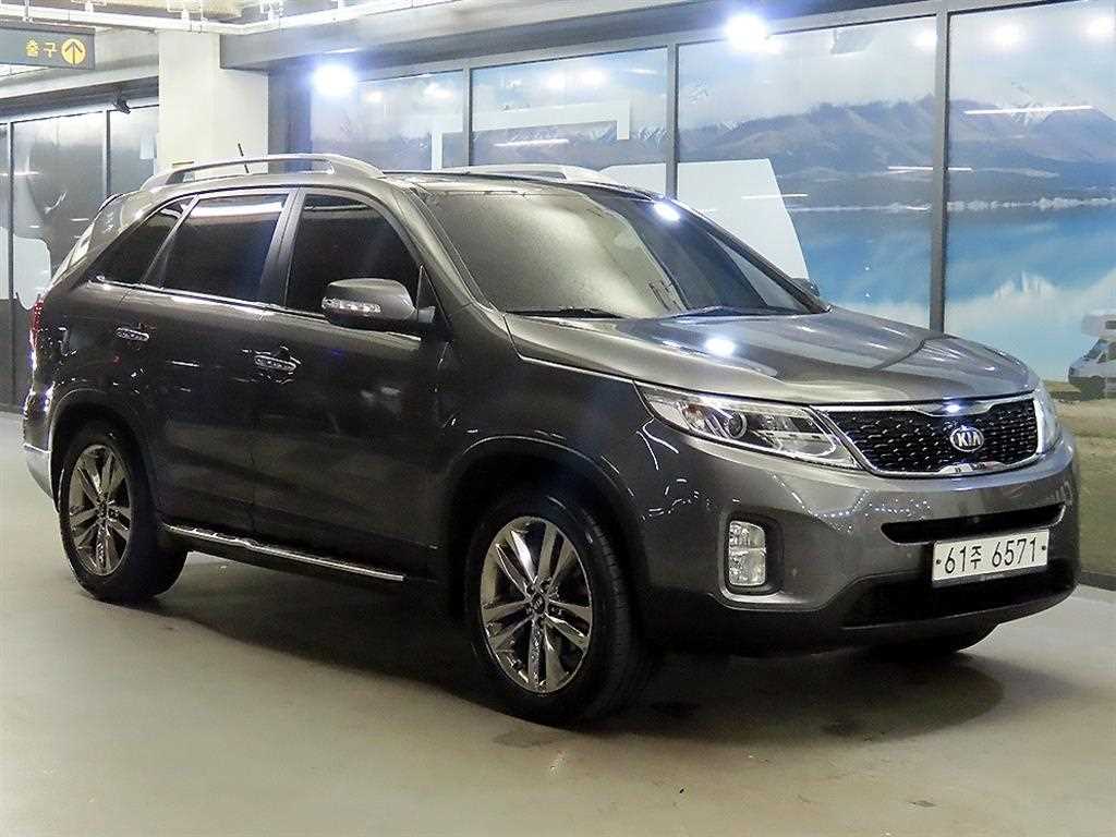 KIA SORENTO photo 2