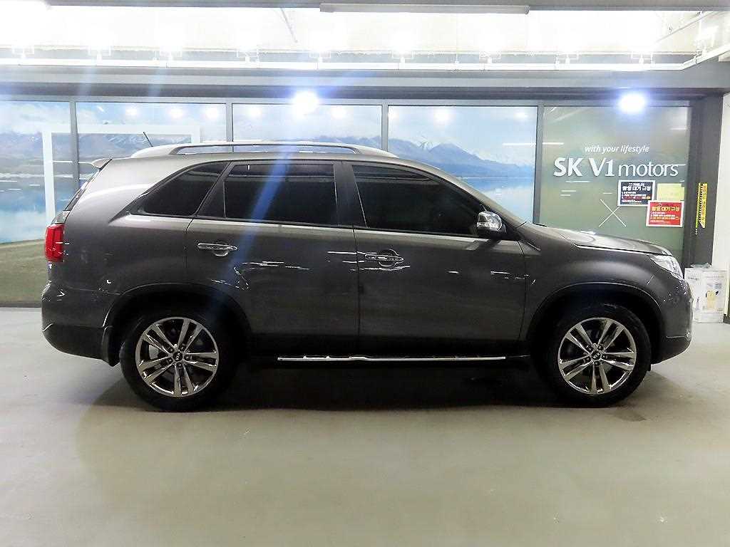 KIA SORENTO photo 3
