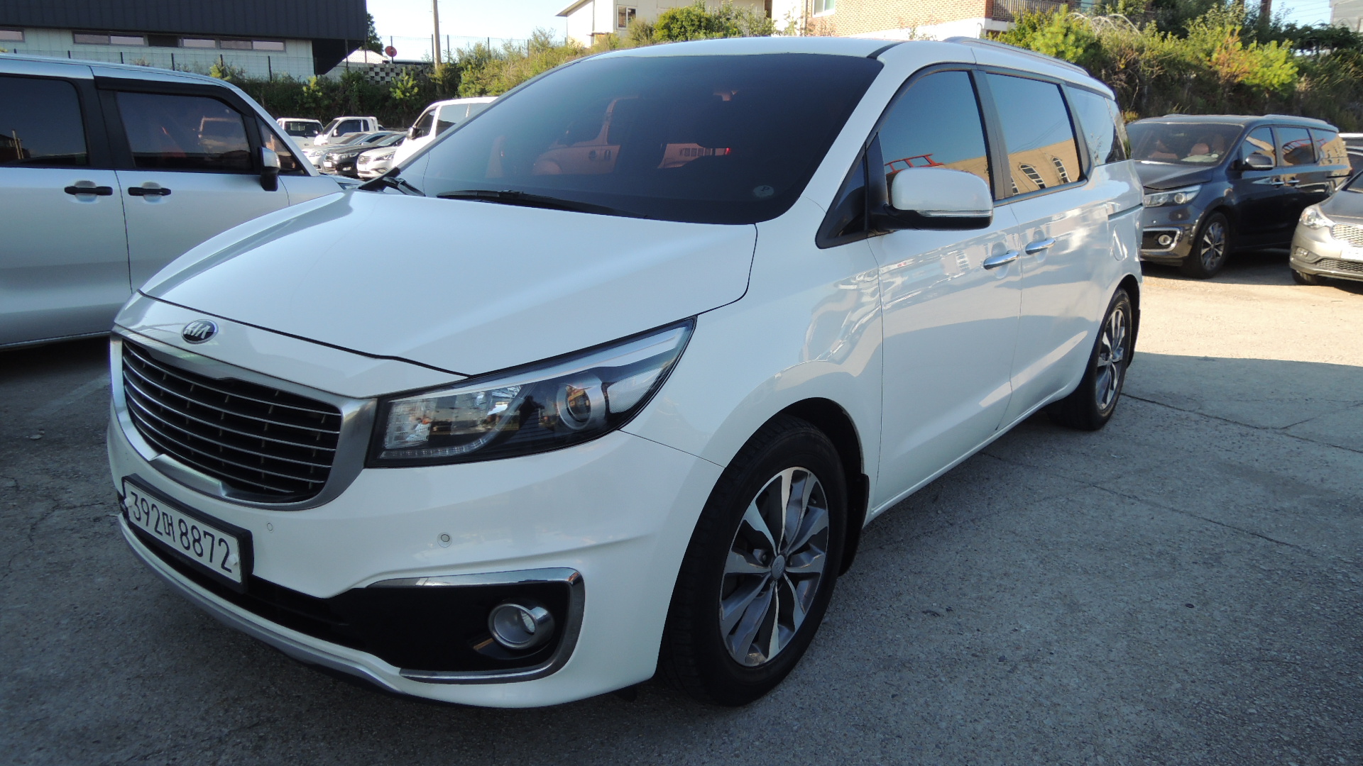 KIA CARNIVAL