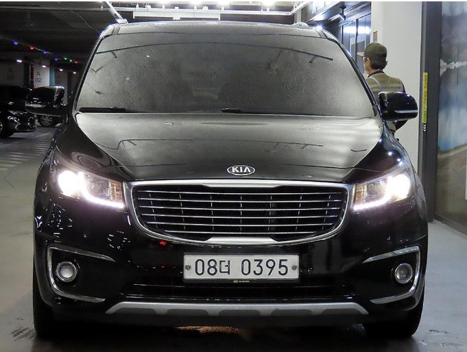 KIA CARNIVAL