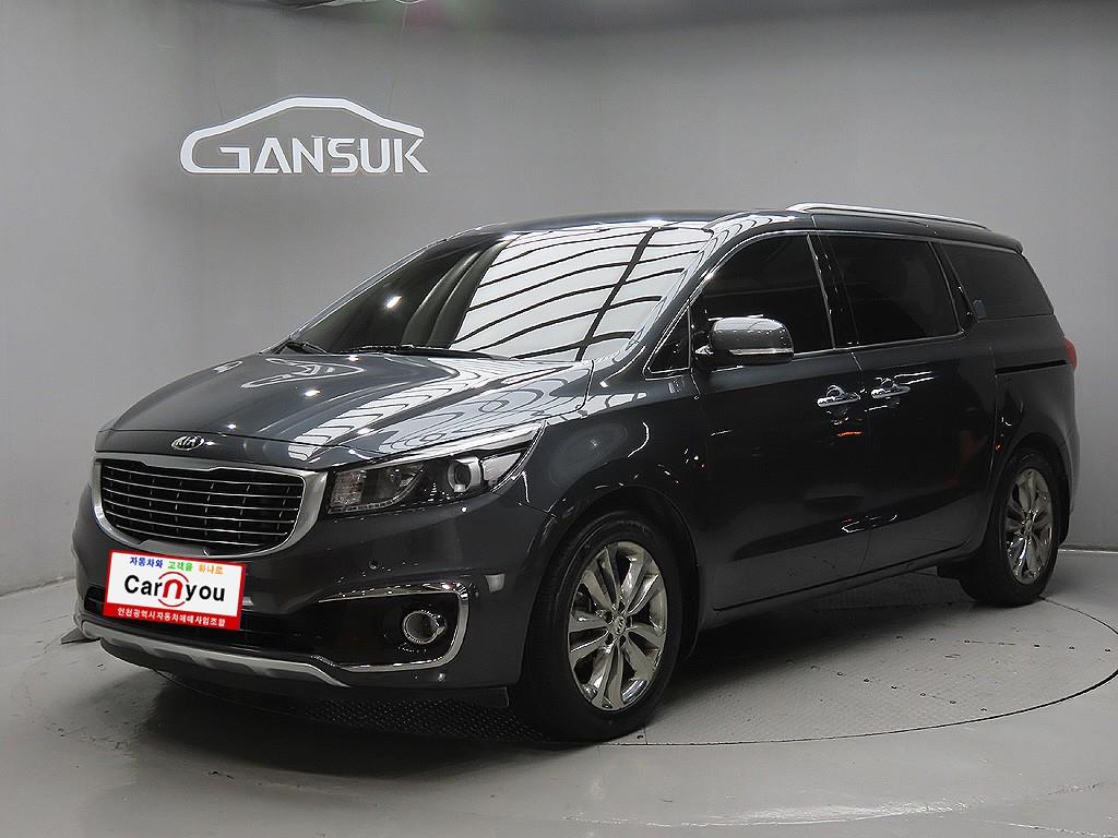 KIA CARNIVAL photo 2