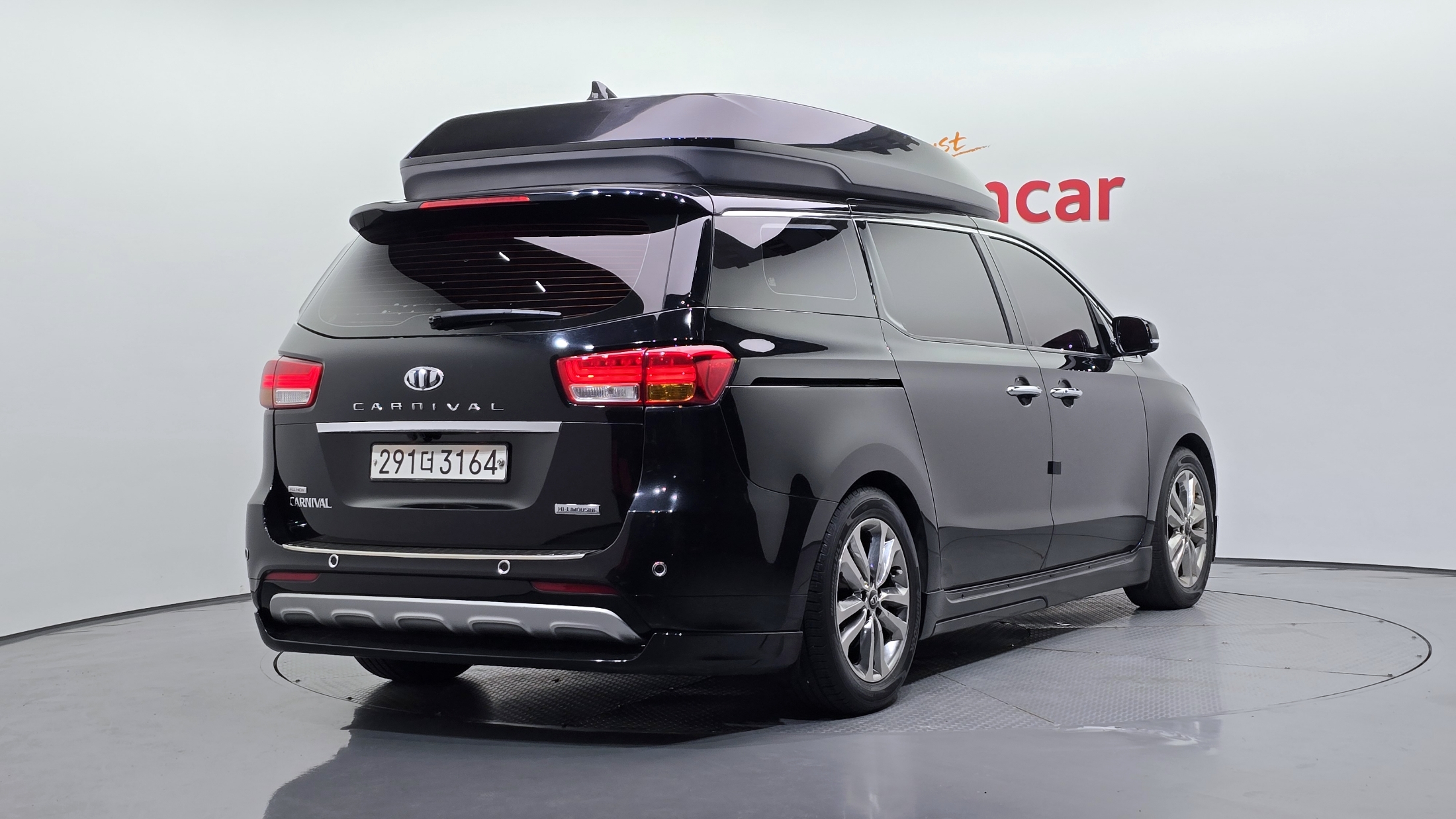 KIA CARNIVAL photo 2