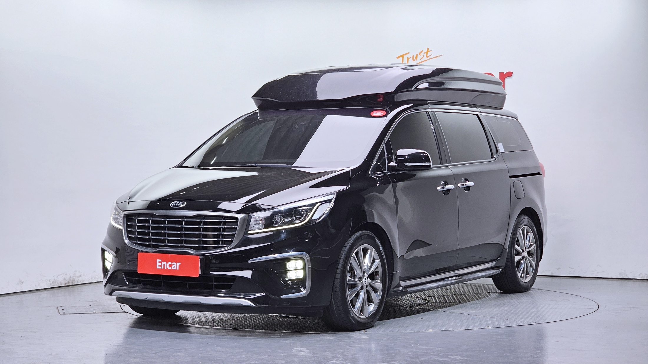 KIA CARNIVAL 2019
