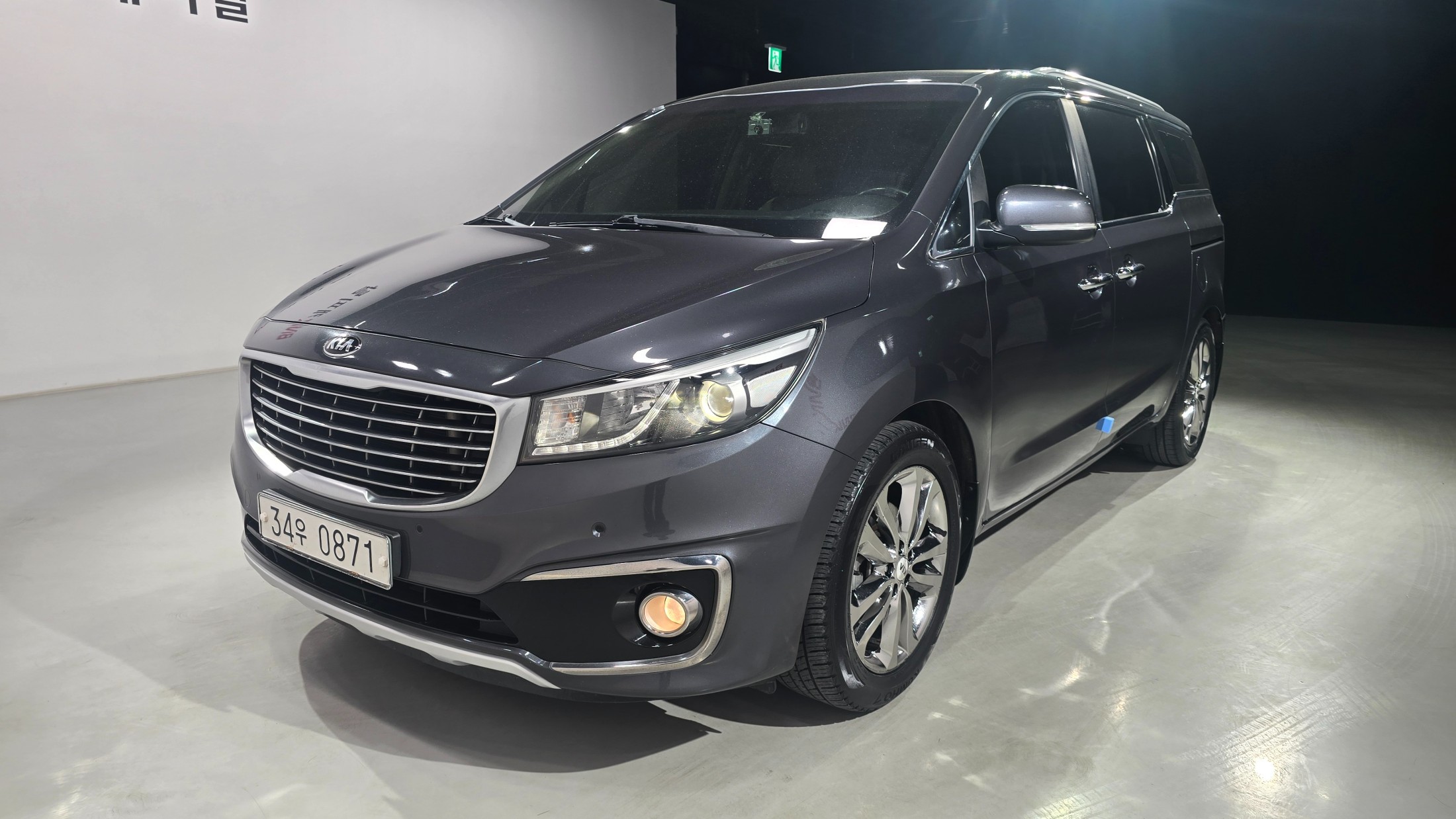 KIA CARNIVAL