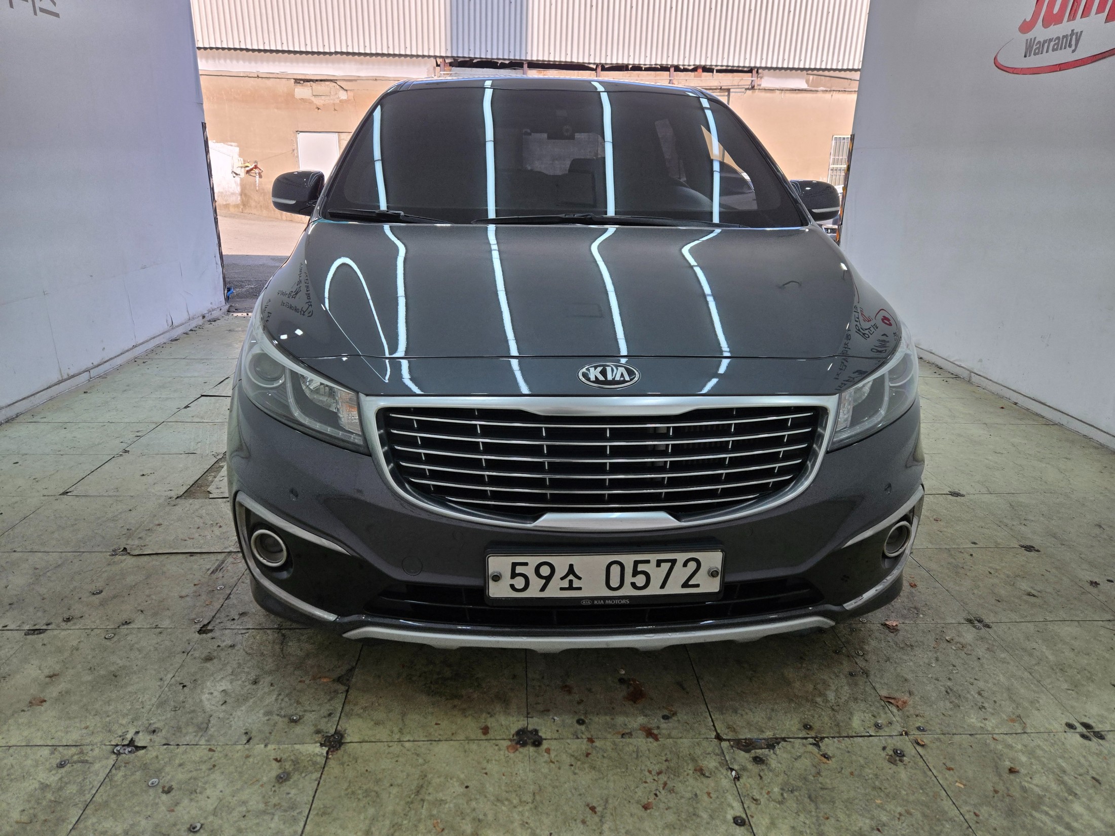 KIA CARNIVAL