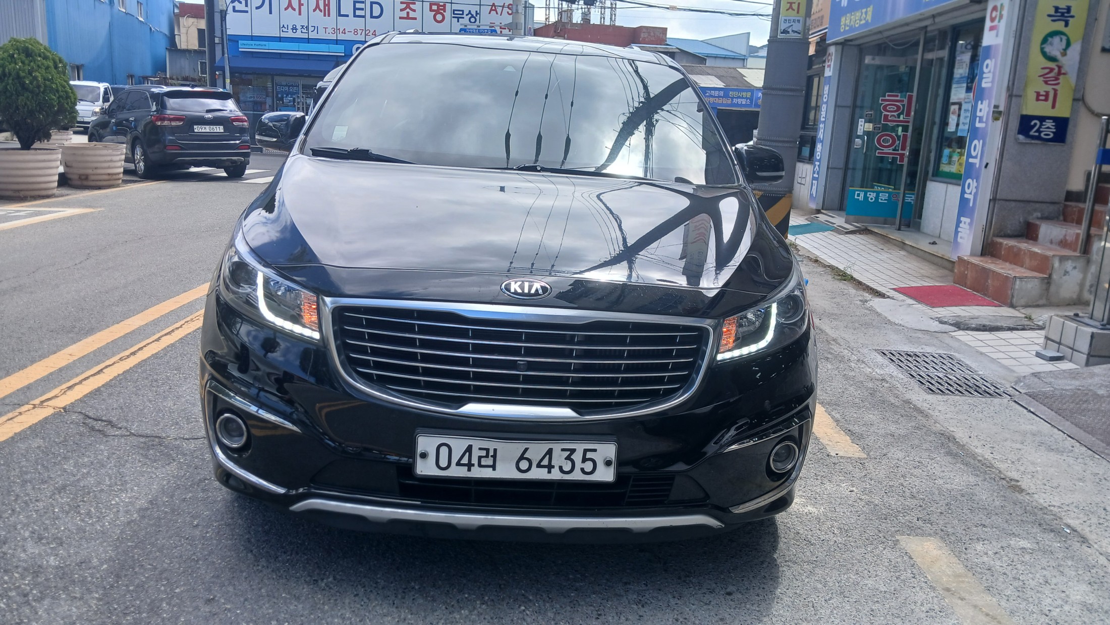 KIA CARNIVAL