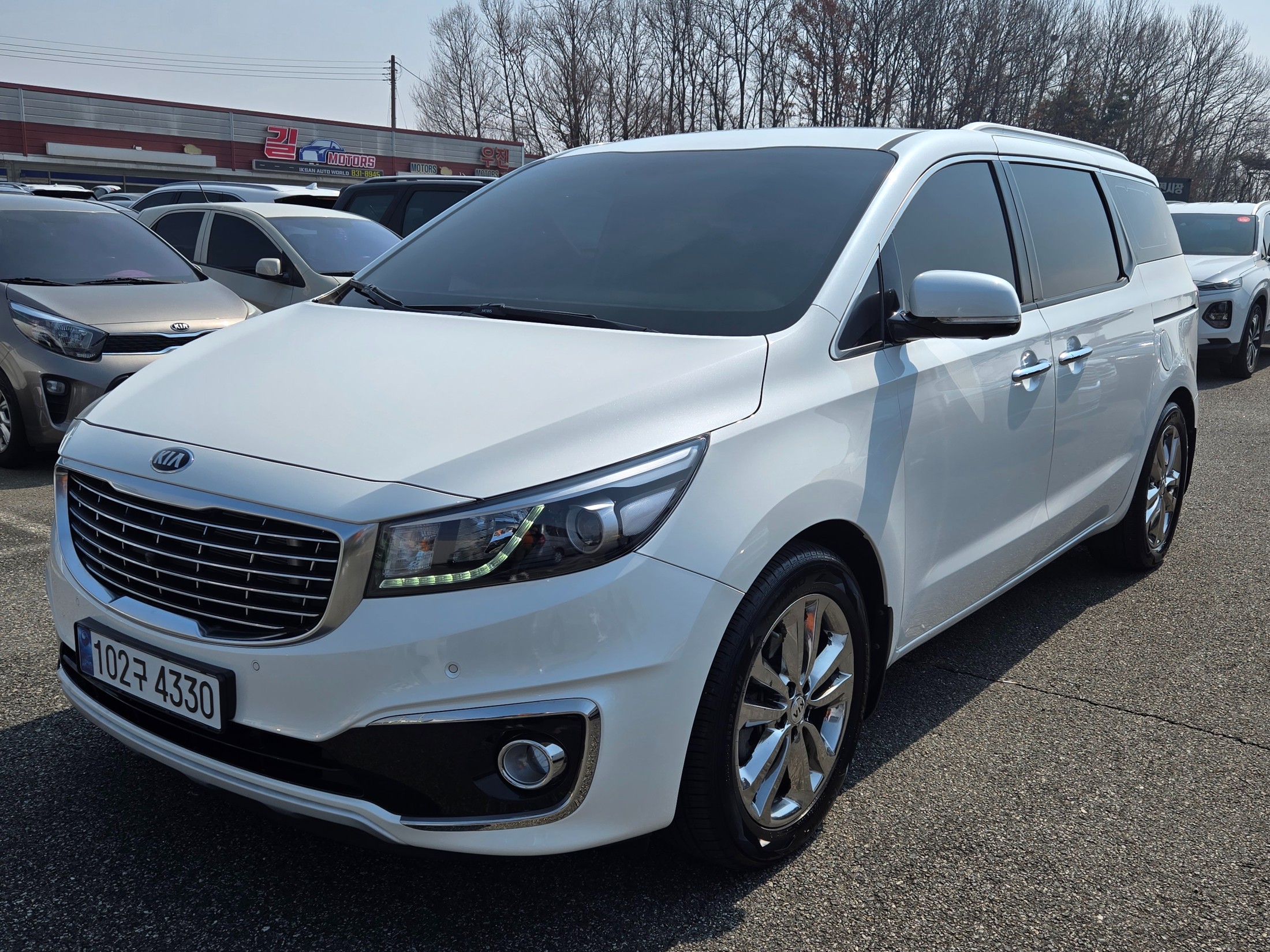 KIA CARNIVAL