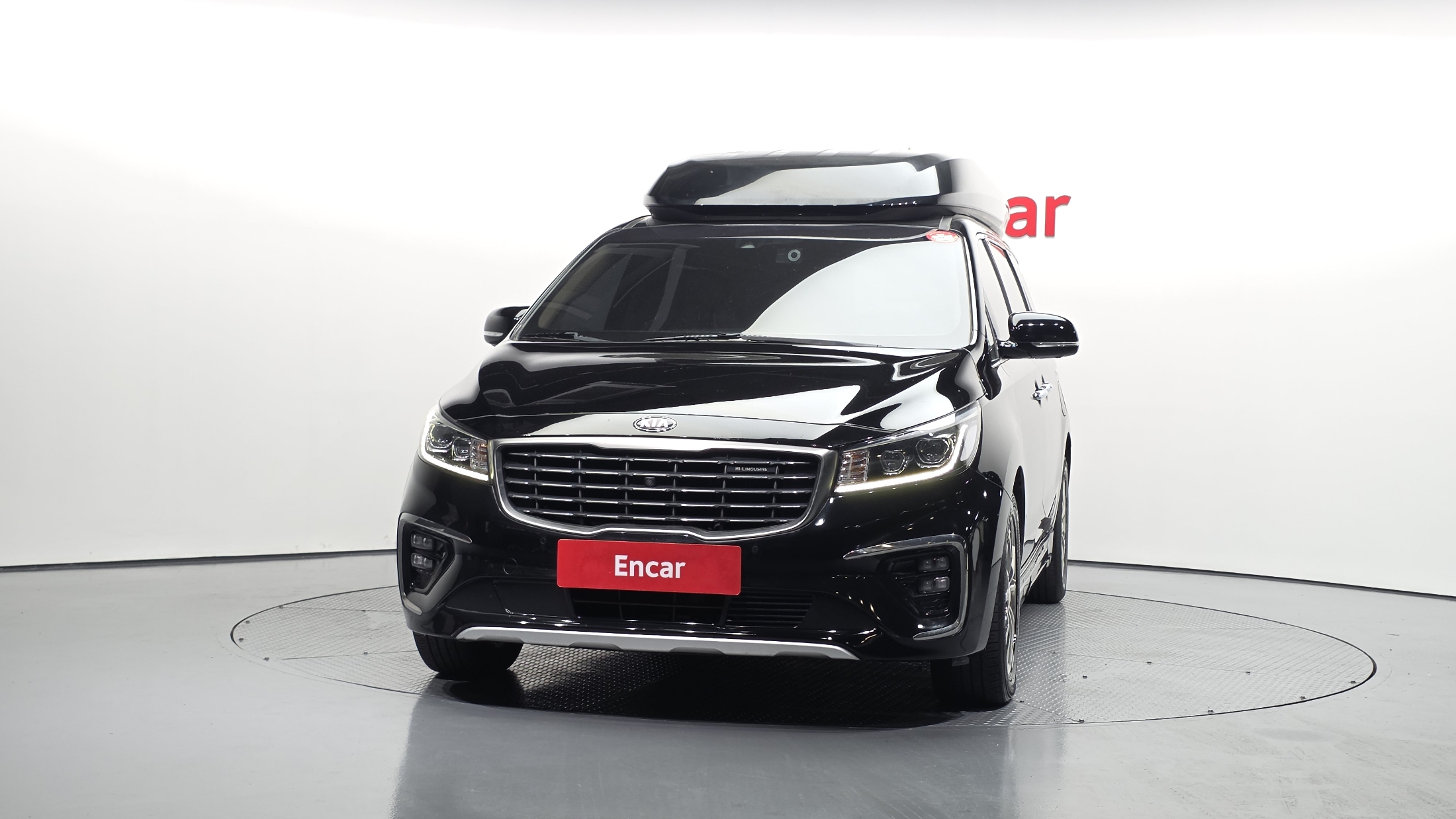 KIA CARNIVAL photo 3