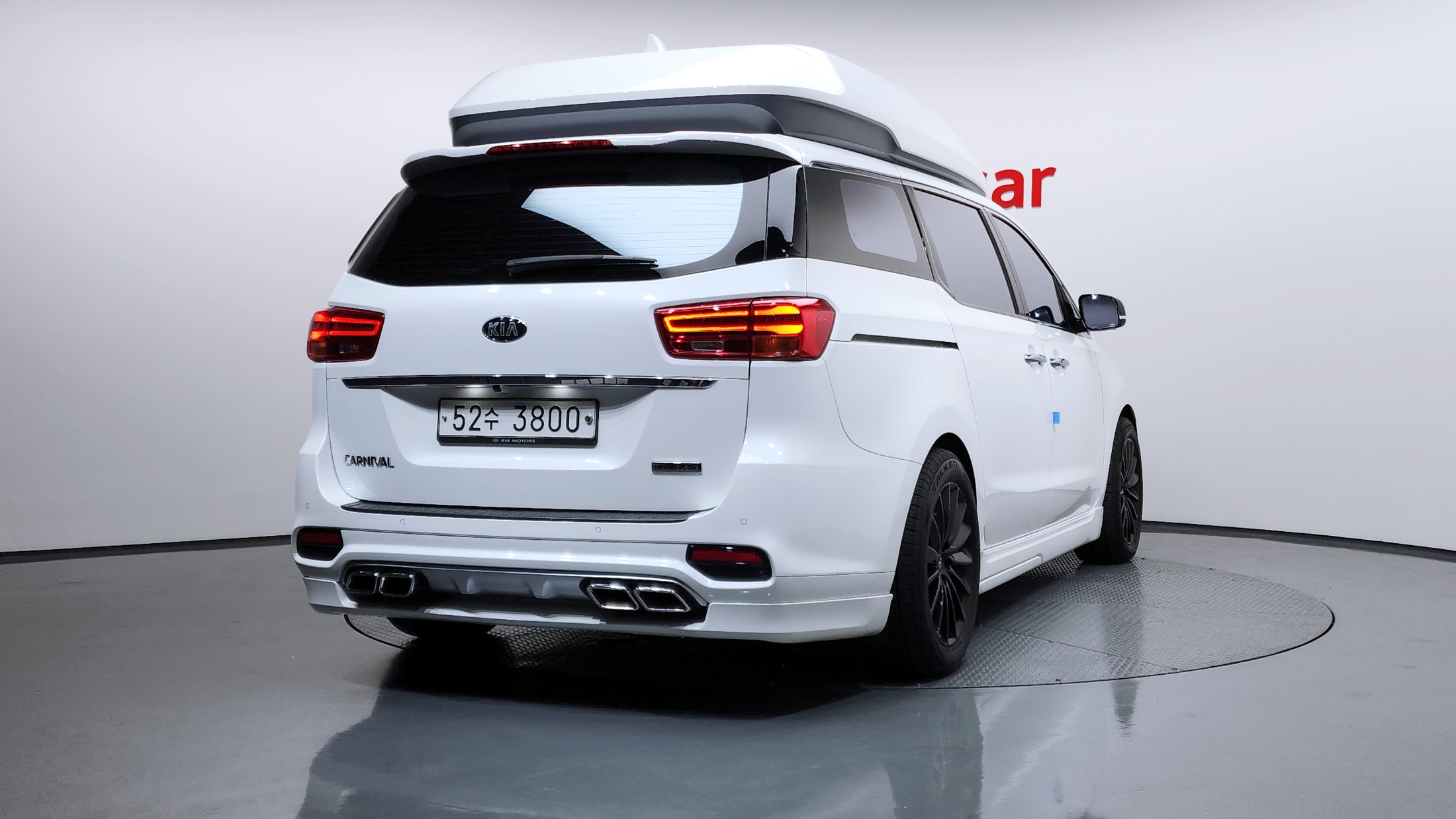 KIA CARNIVAL photo 2