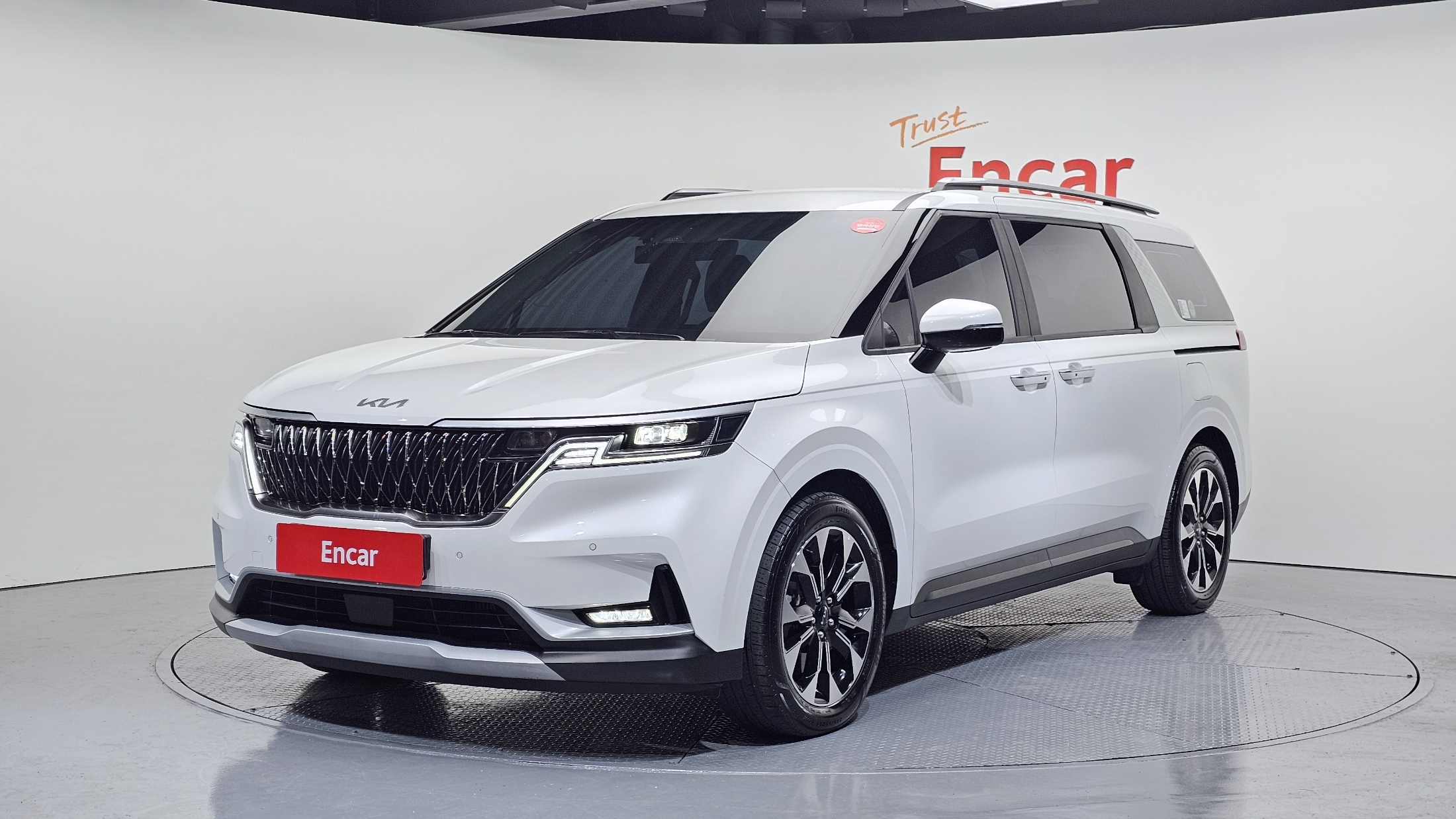 KIA CARNIVAL 2023