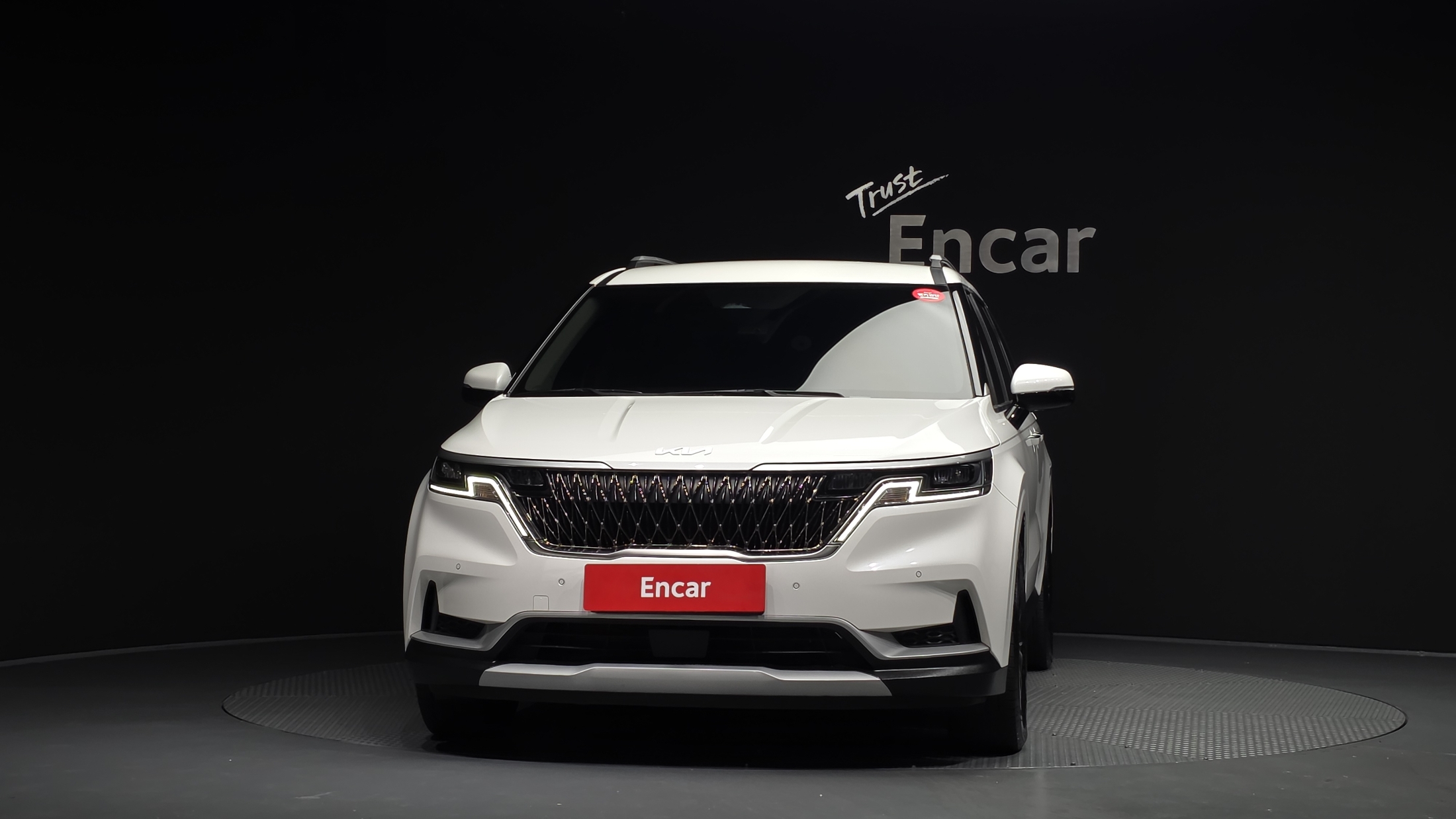 KIA CARNIVAL photo 2