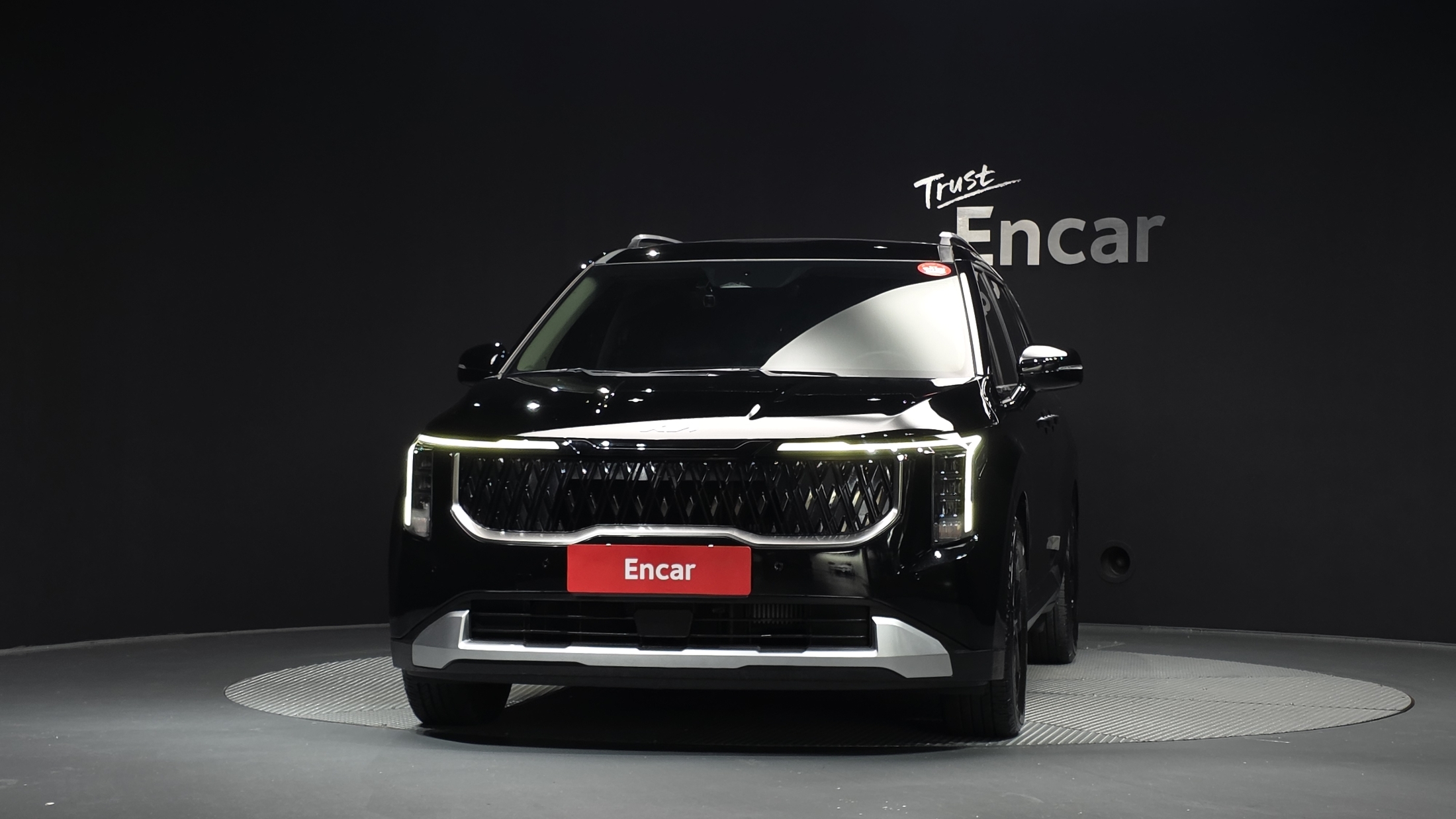 KIA CARNIVAL photo 3
