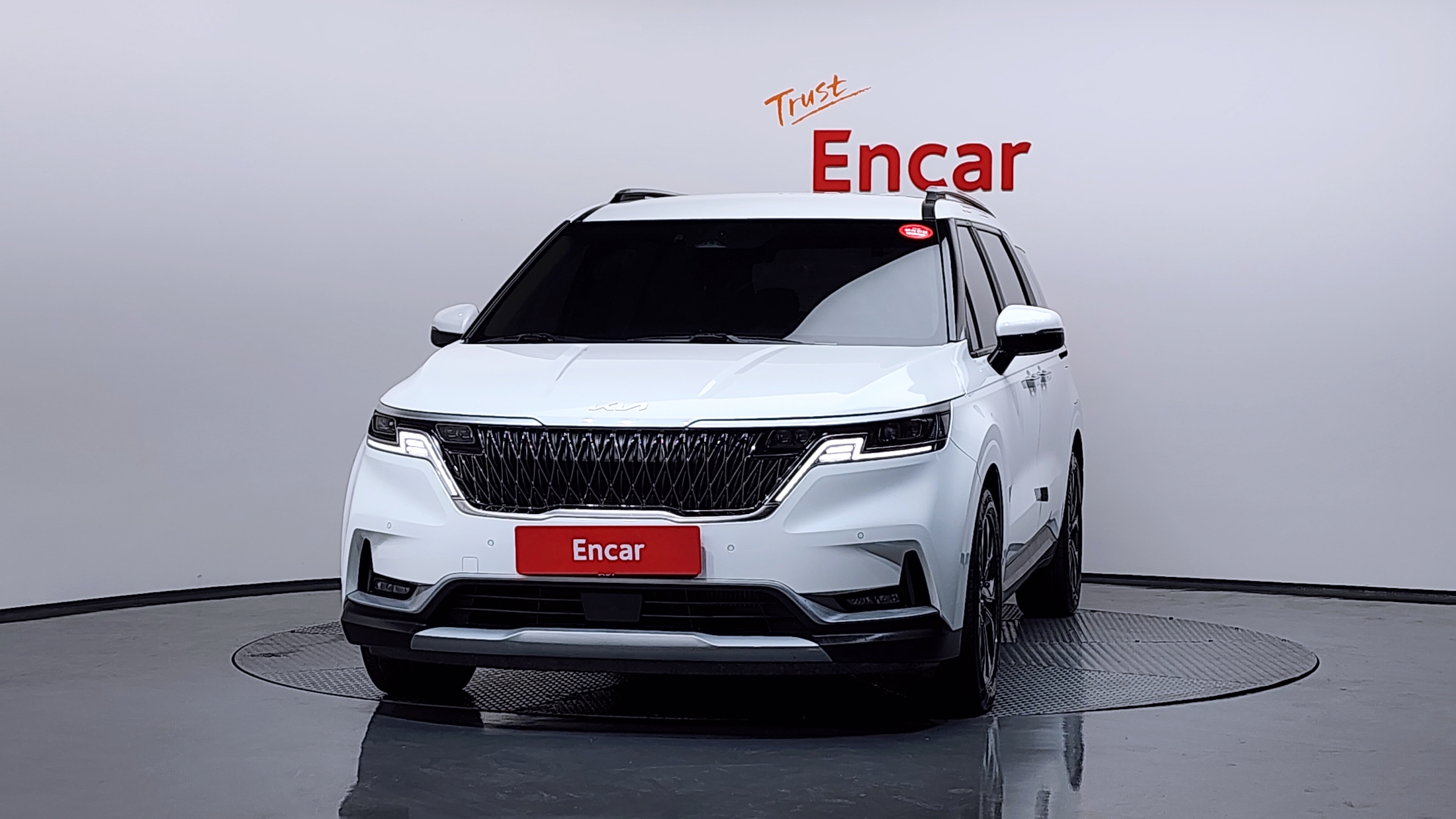 KIA CARNIVAL photo 3