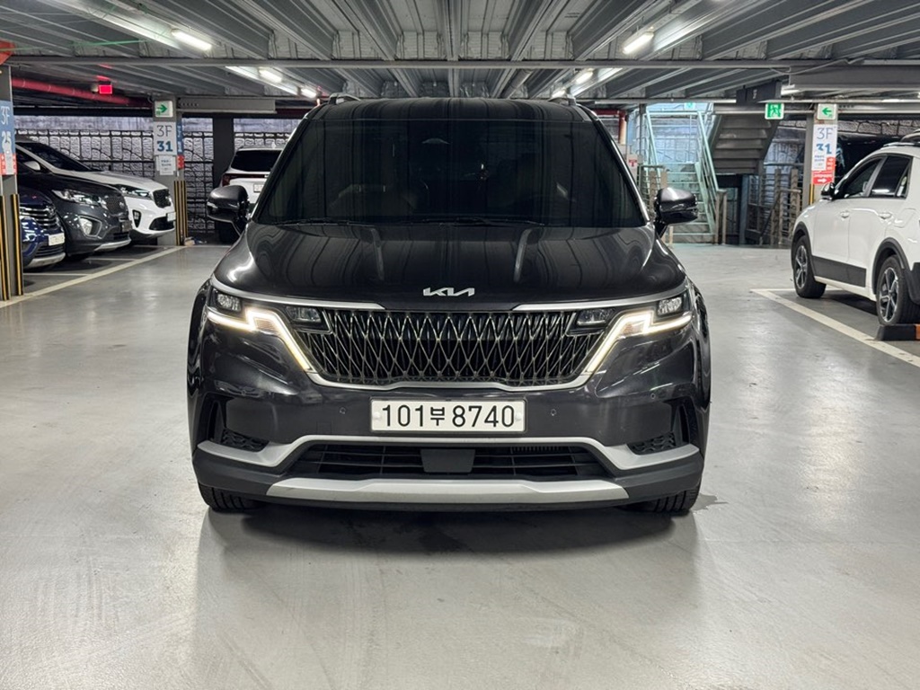 KIA CARNIVAL photo 2