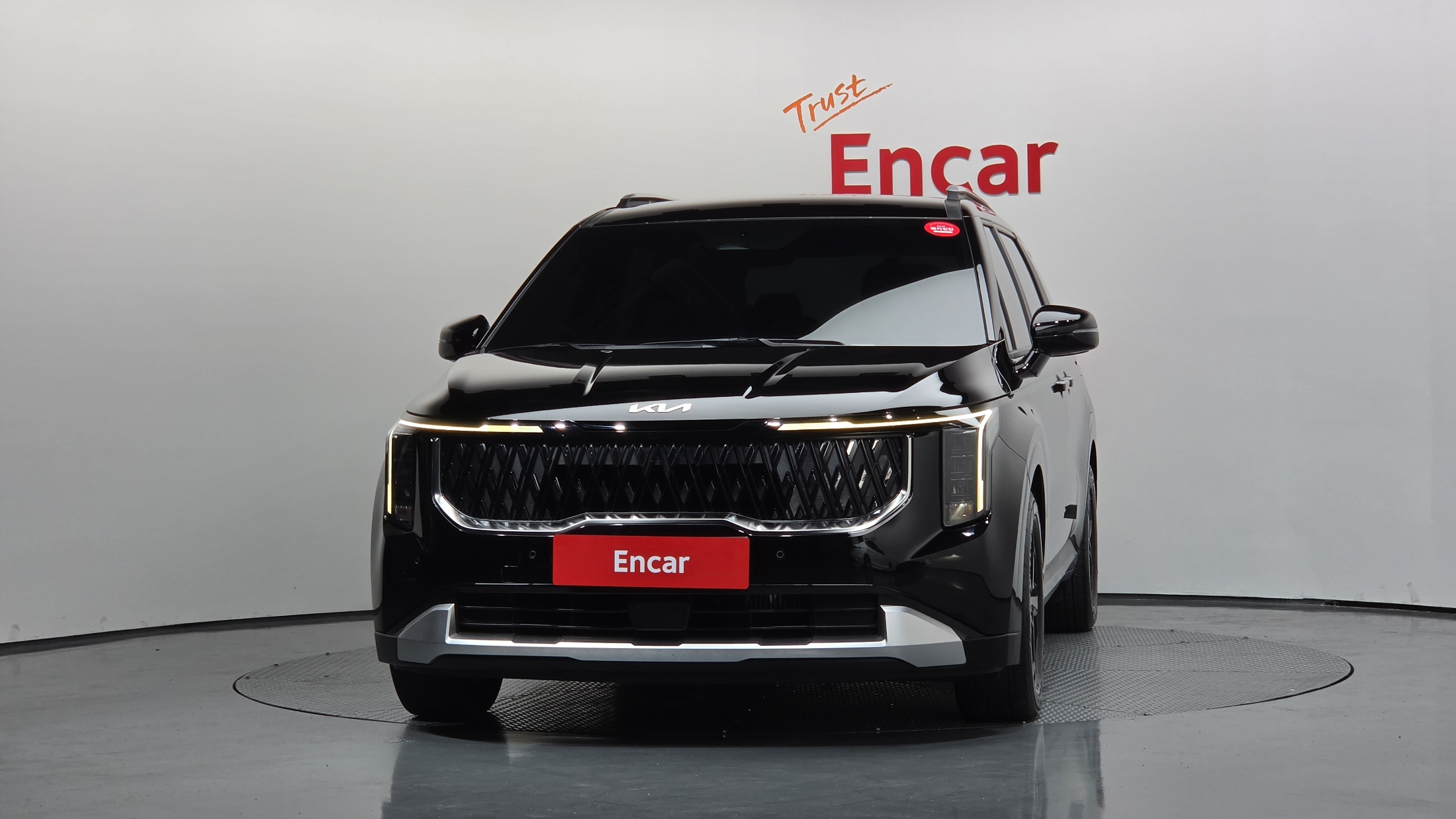 KIA CARNIVAL photo 3
