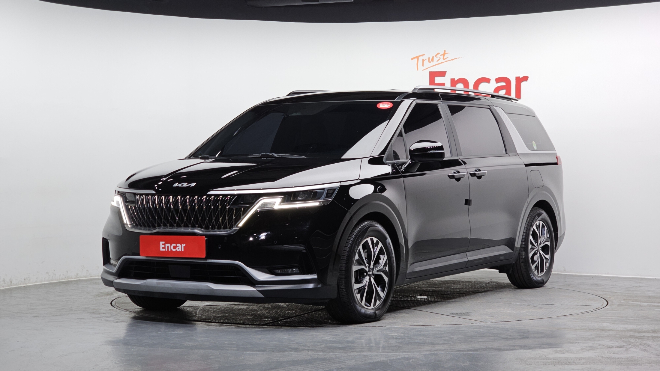 KIA CARNIVAL 2023