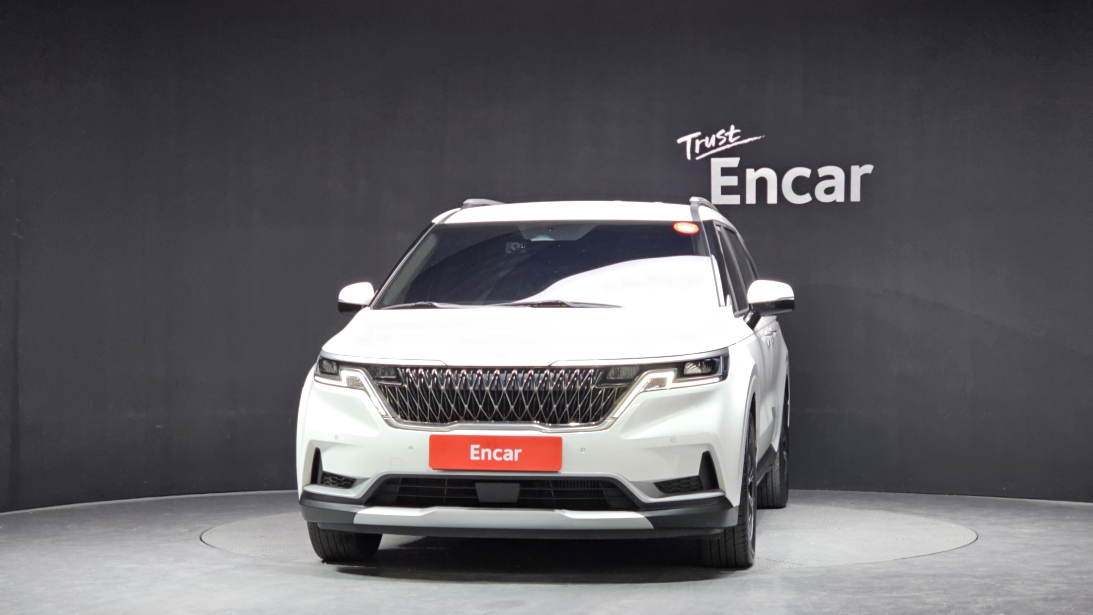 KIA CARNIVAL photo 3