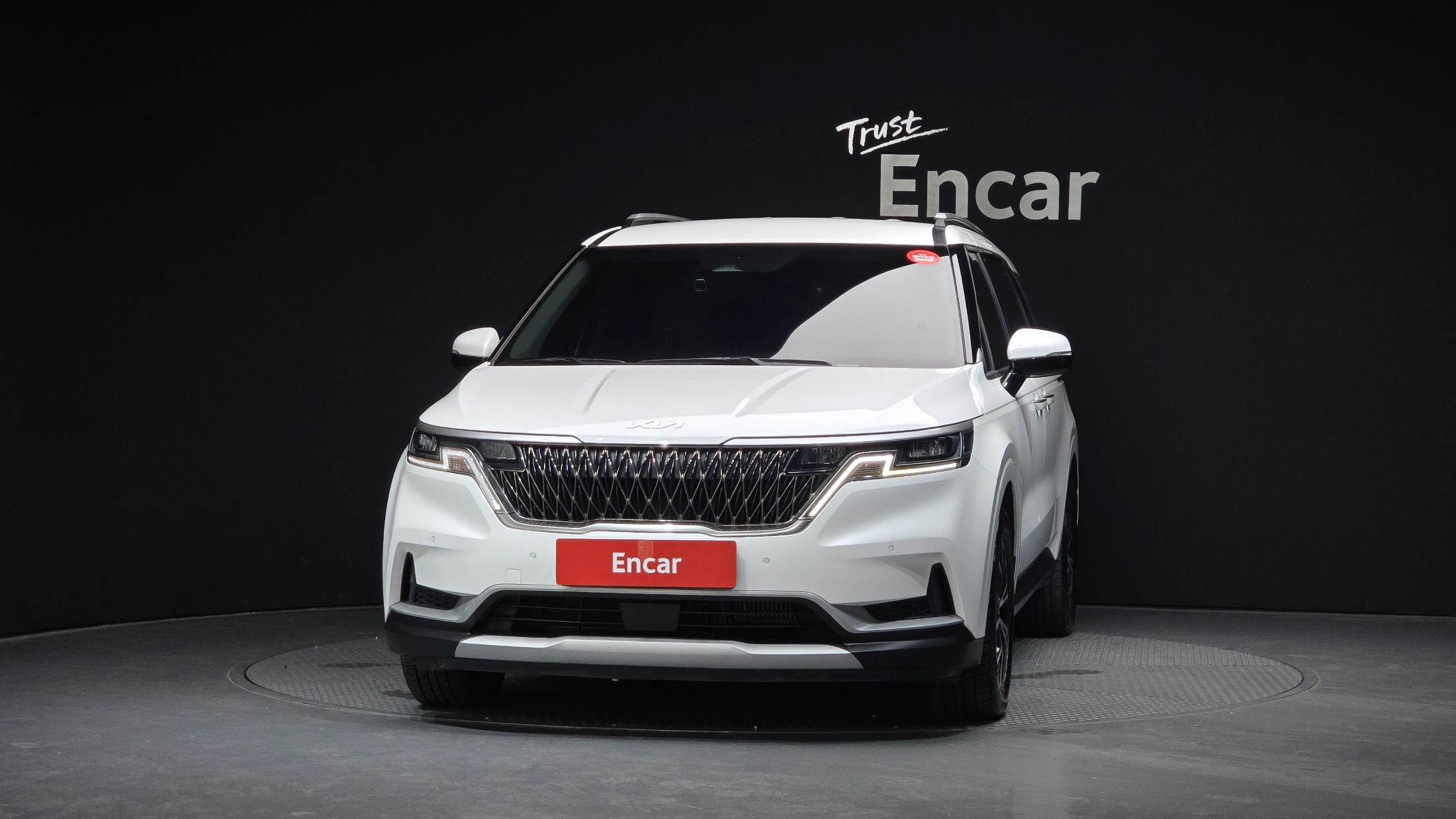 KIA CARNIVAL photo 3