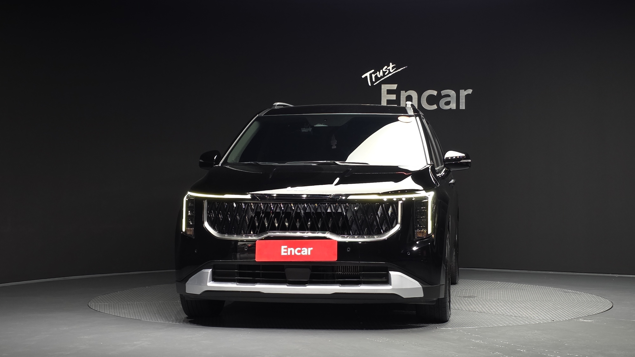 KIA CARNIVAL photo 3