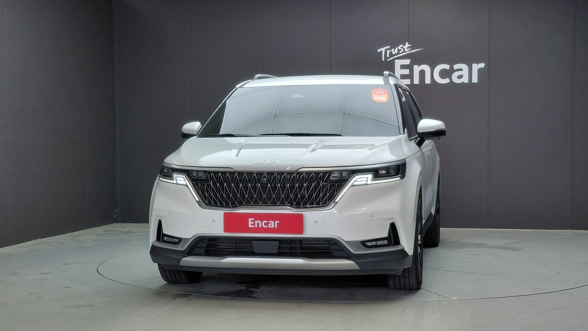 KIA CARNIVAL photo 3