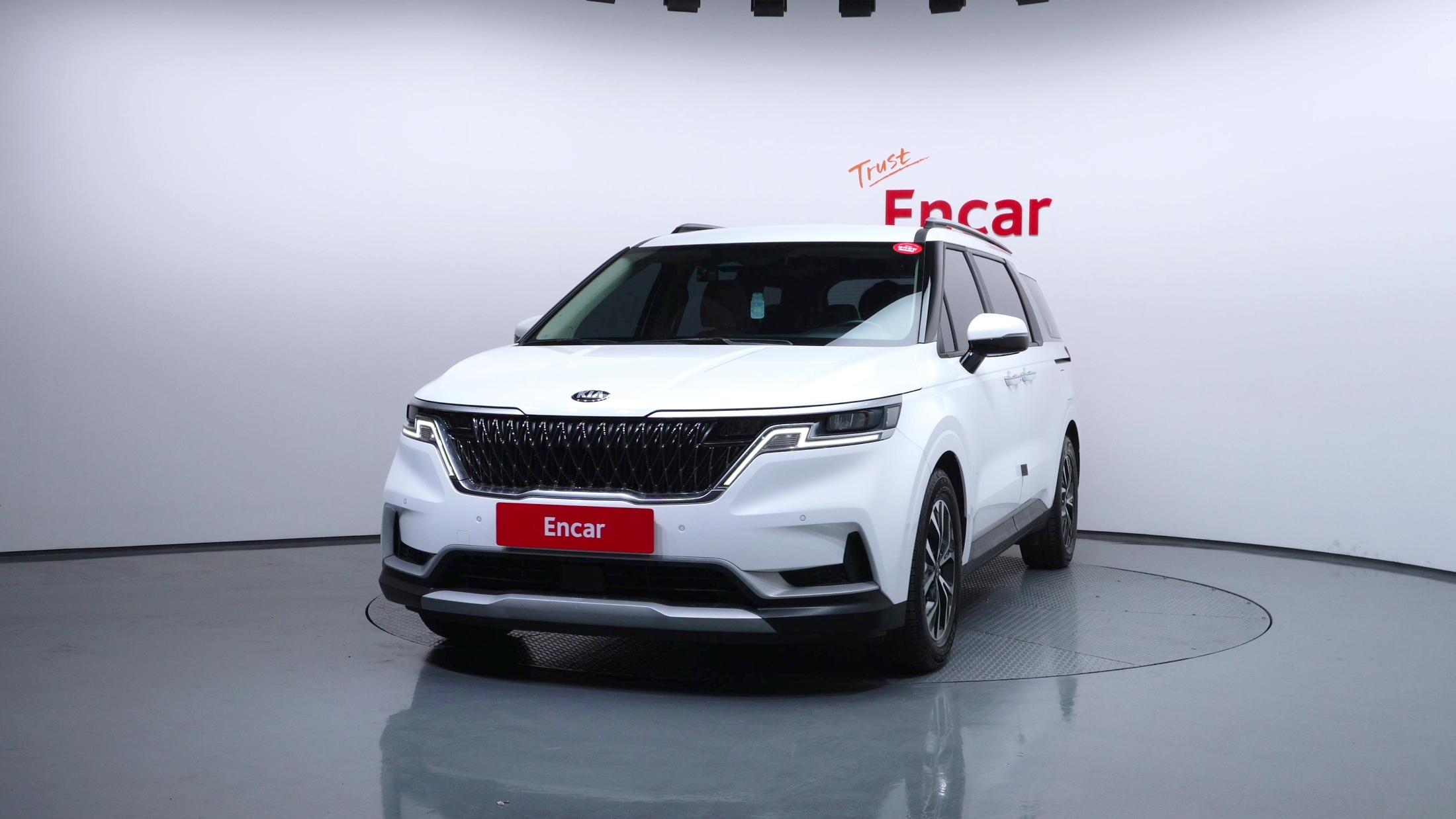 KIA CARNIVAL photo 3