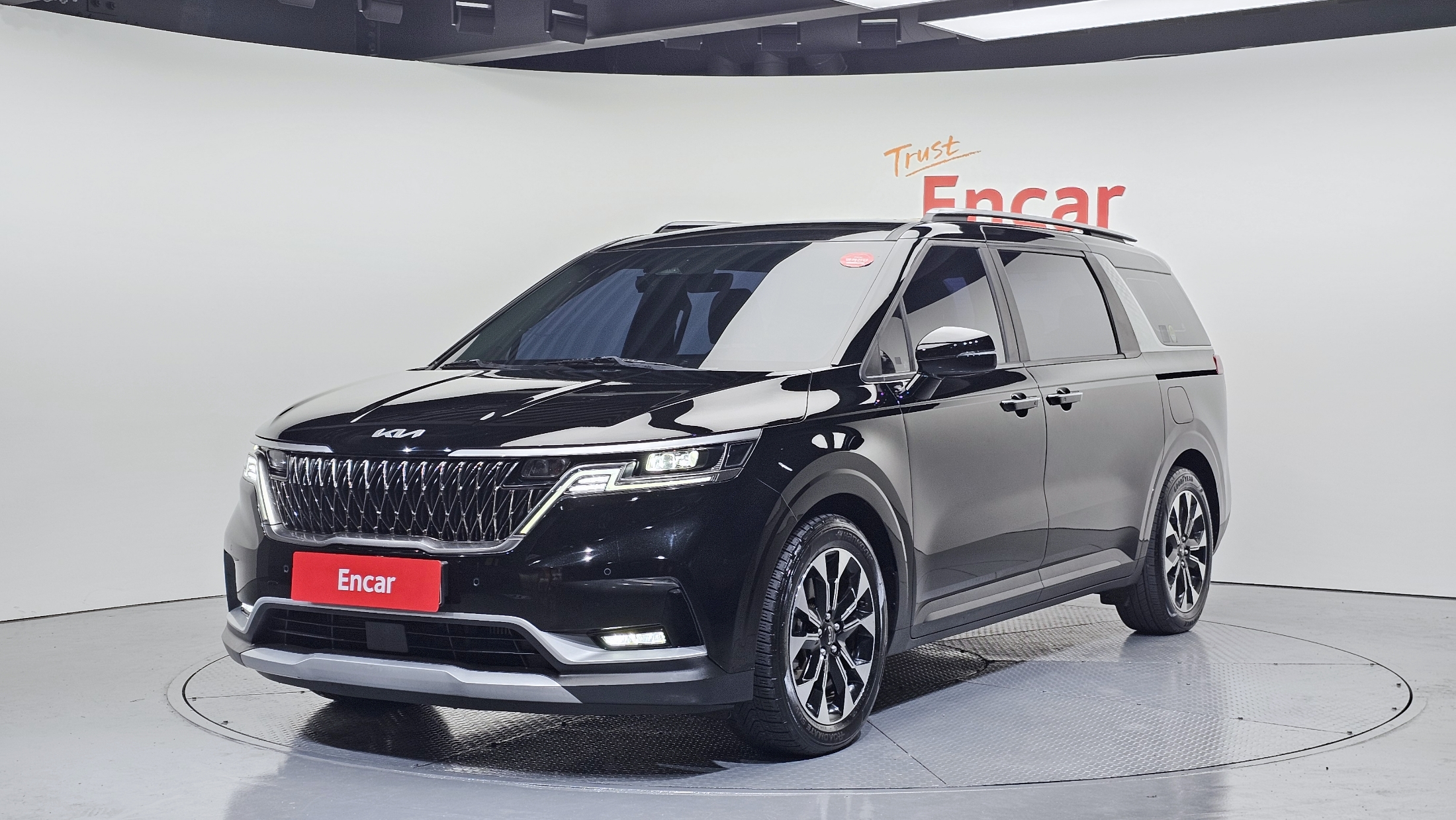 KIA CARNIVAL 2023