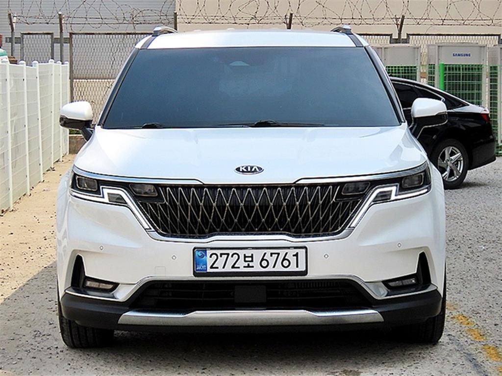 KIA CARNIVAL photo 3