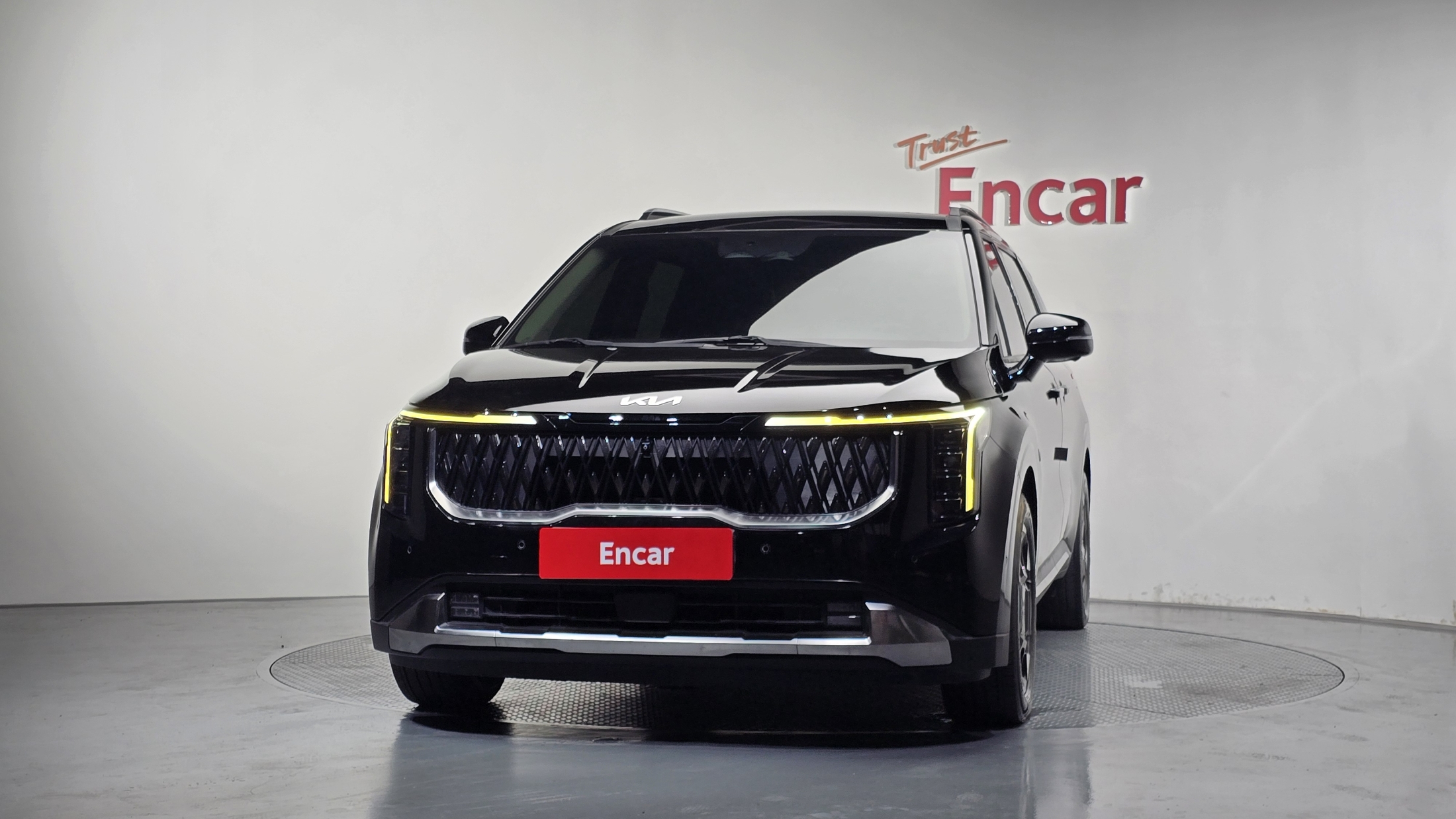 KIA CARNIVAL photo 3