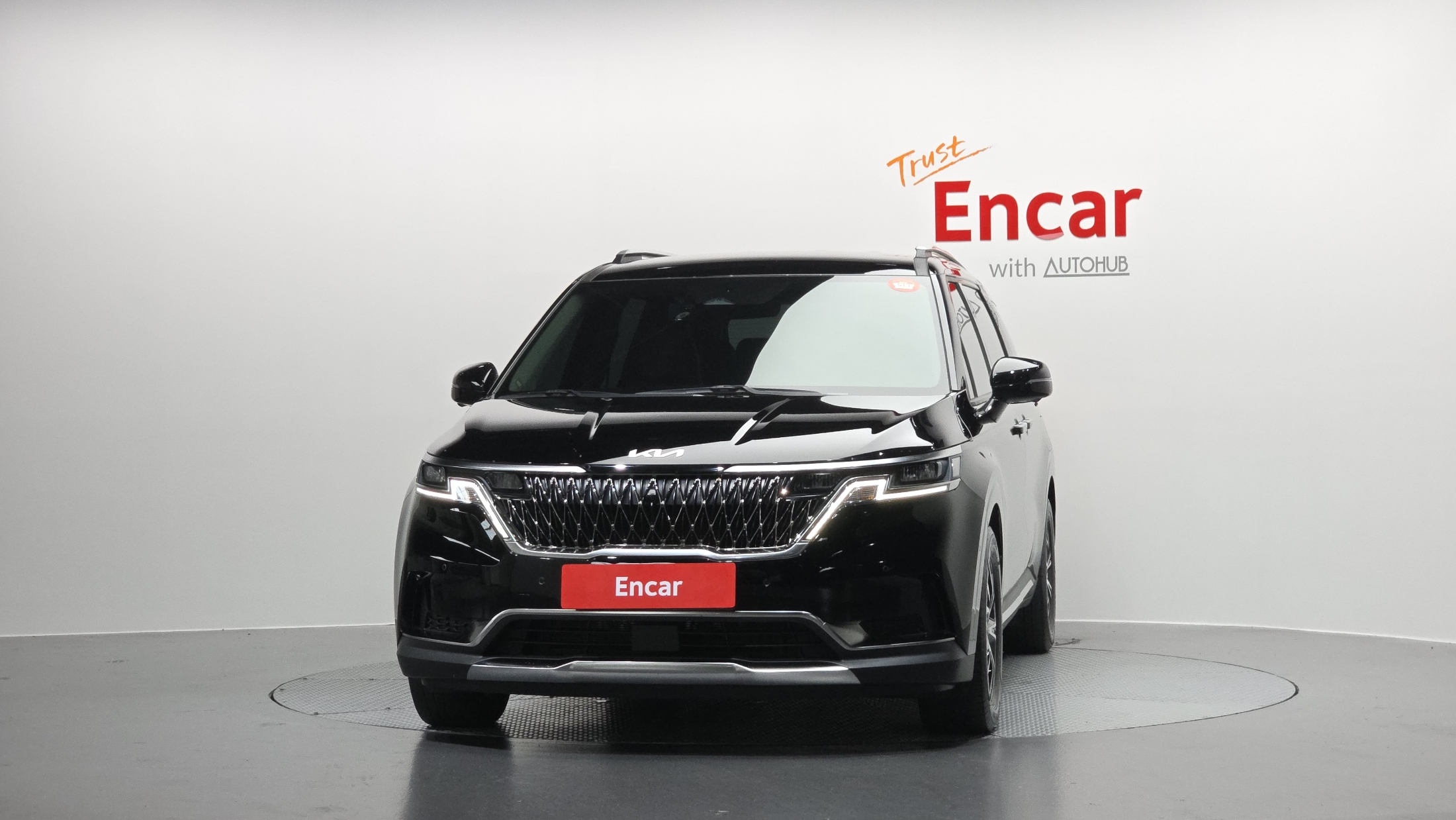 KIA CARNIVAL photo 3
