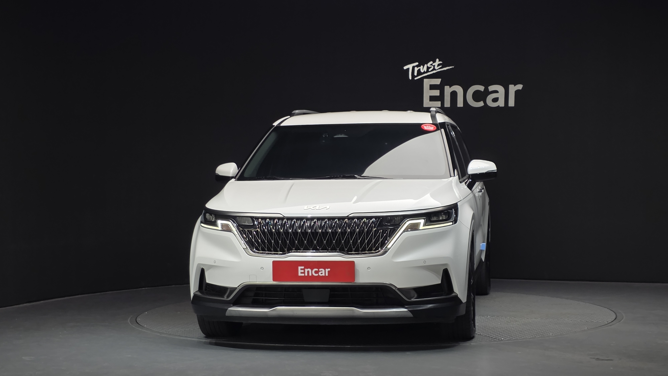 KIA CARNIVAL photo 3