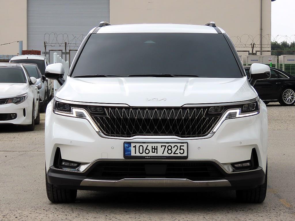KIA CARNIVAL photo 2