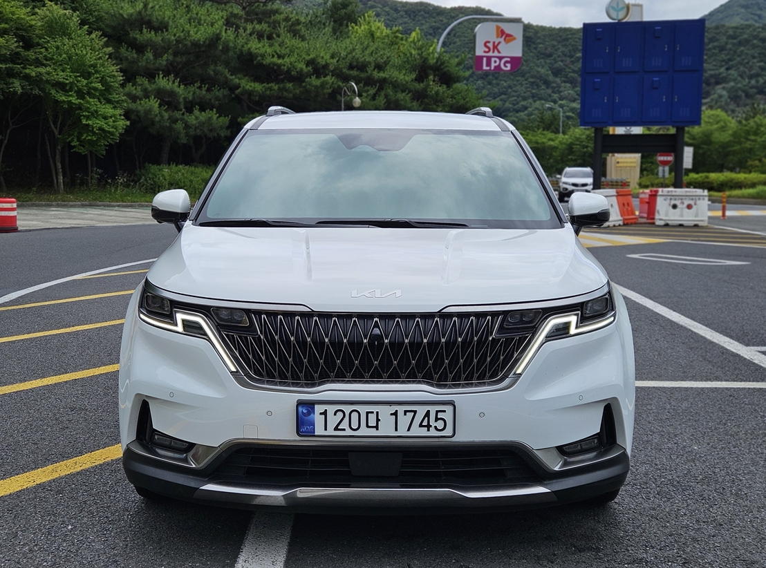 KIA CARNIVAL 2023