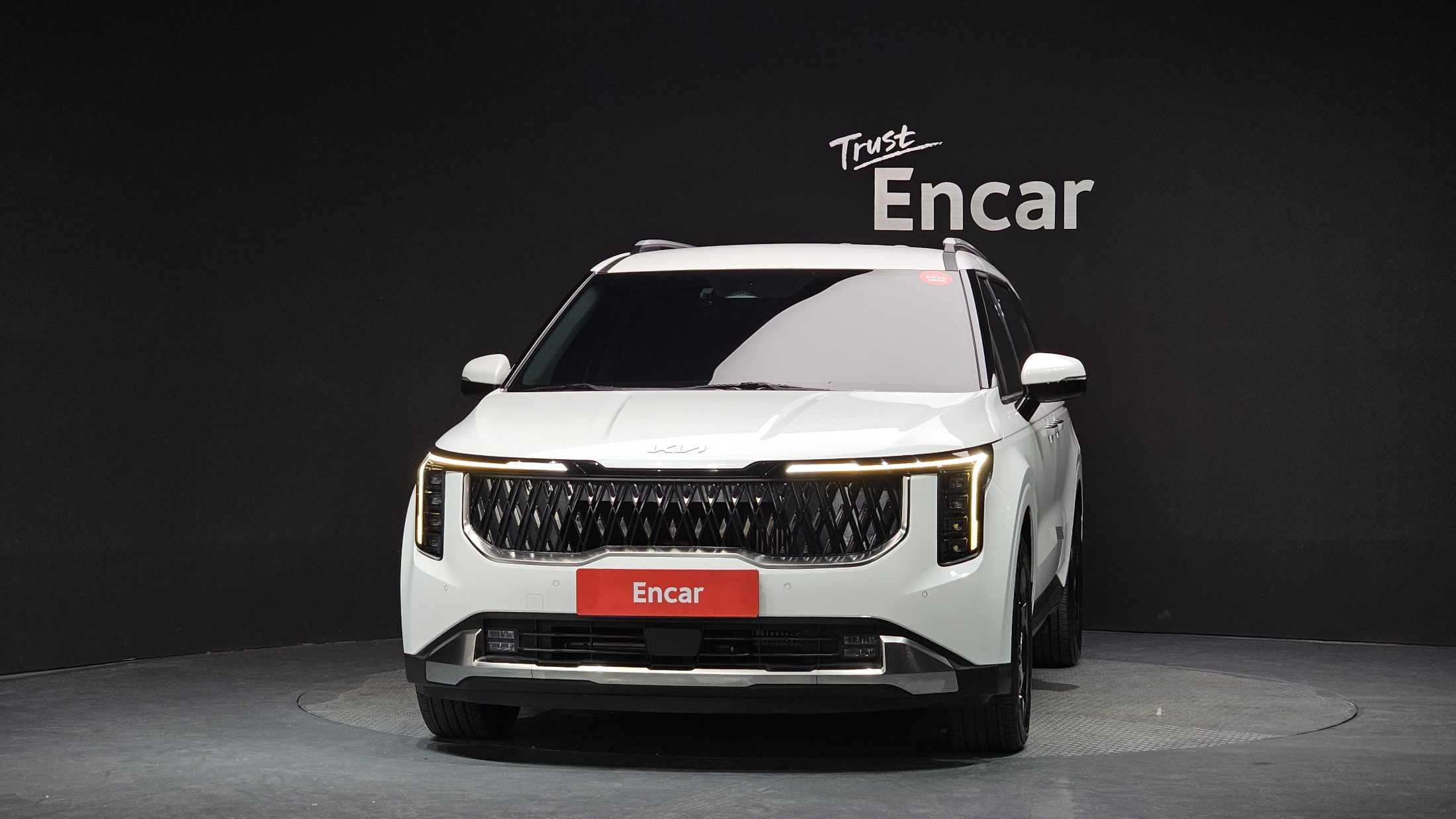 KIA CARNIVAL photo 3