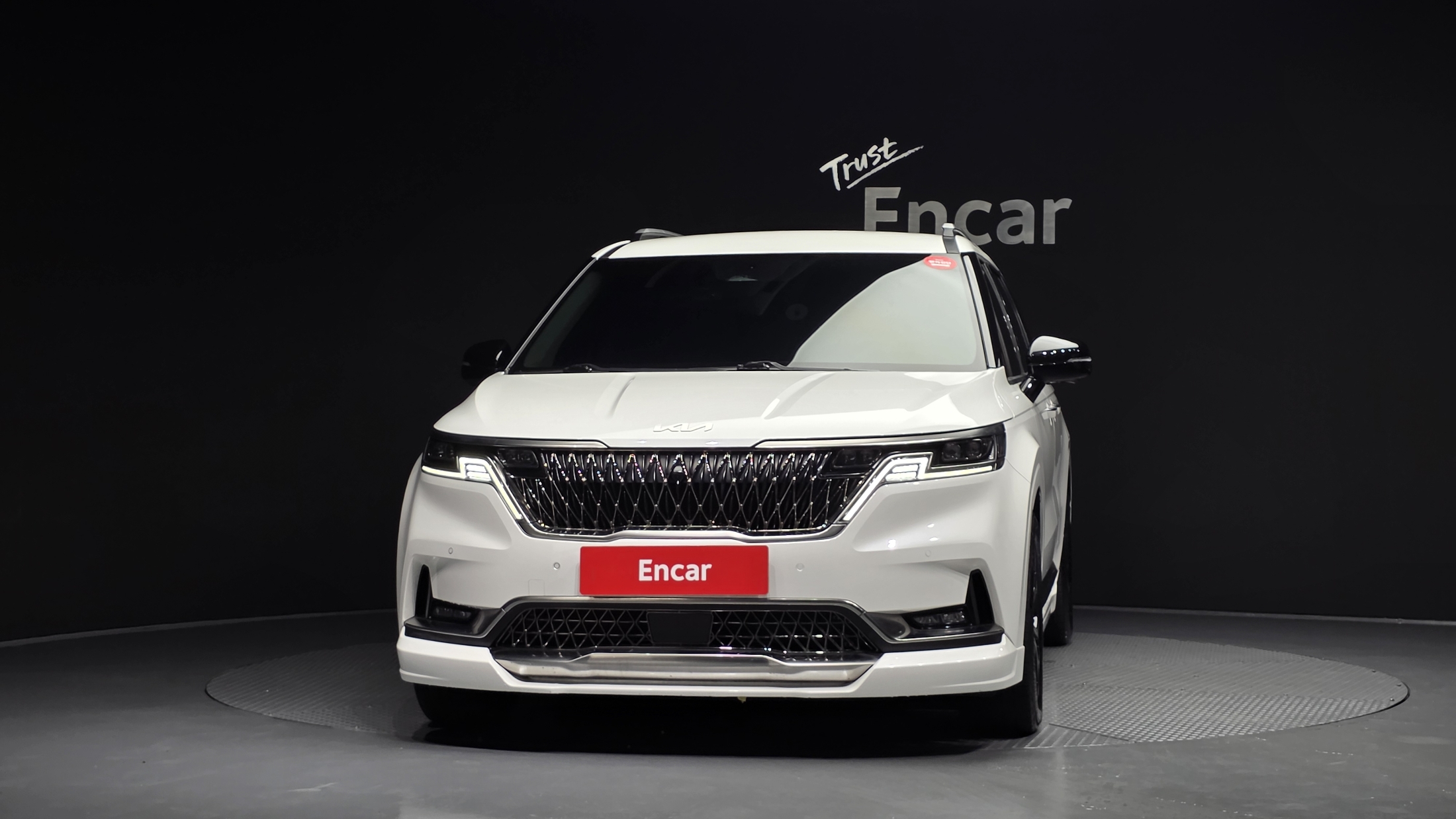 KIA CARNIVAL photo 3
