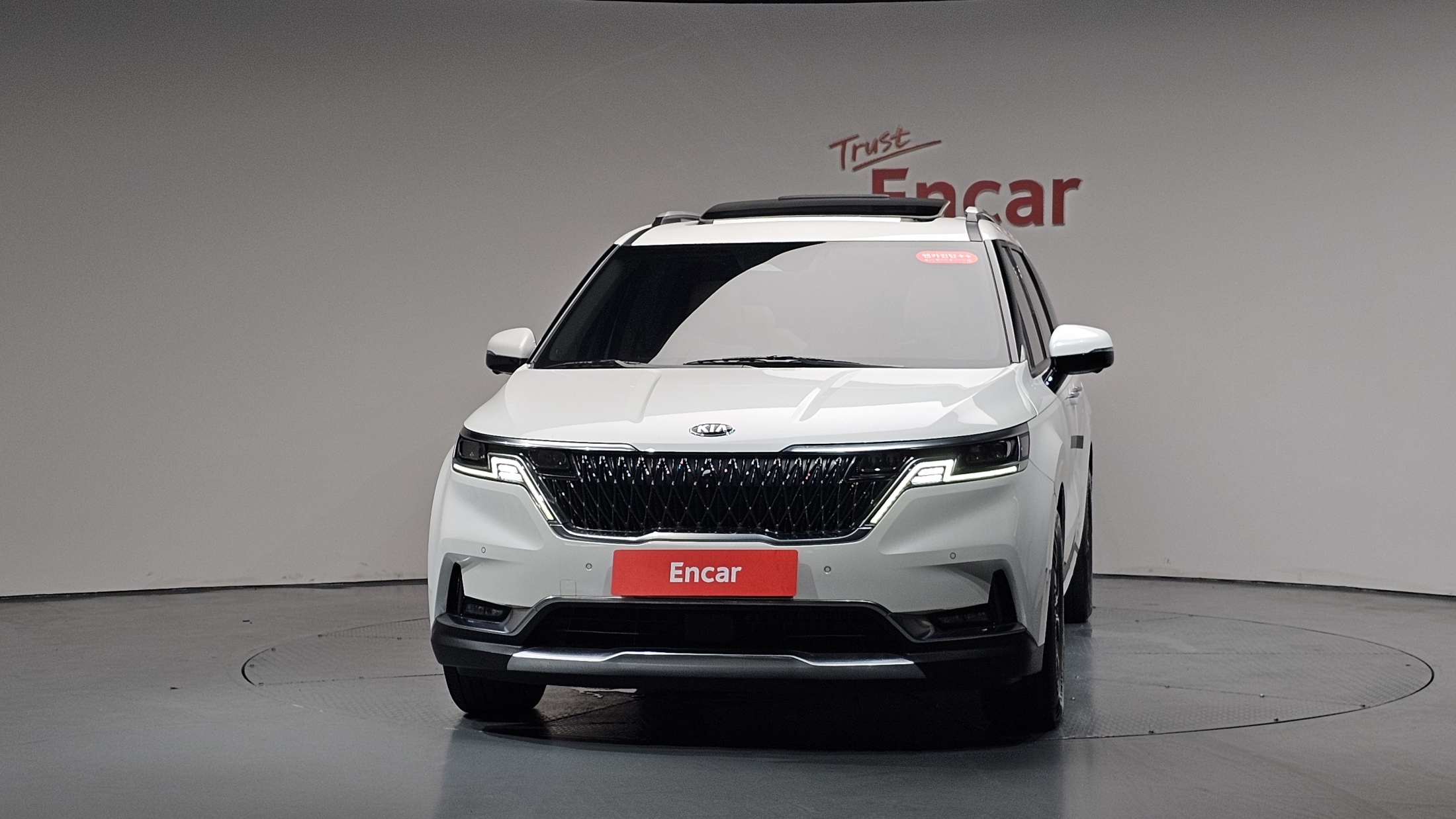 KIA CARNIVAL photo 3