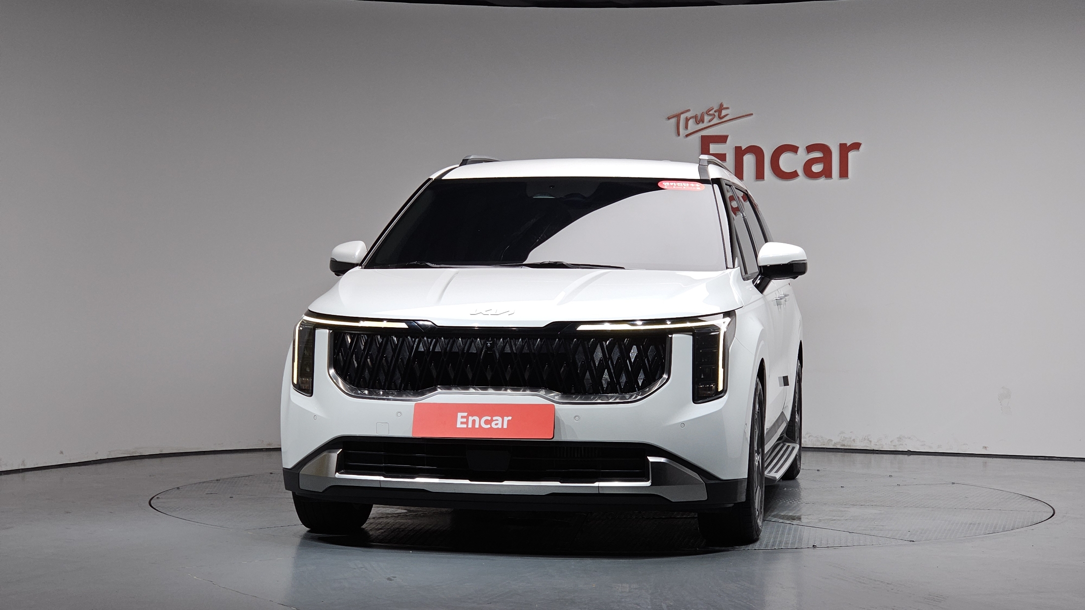 KIA CARNIVAL photo 3