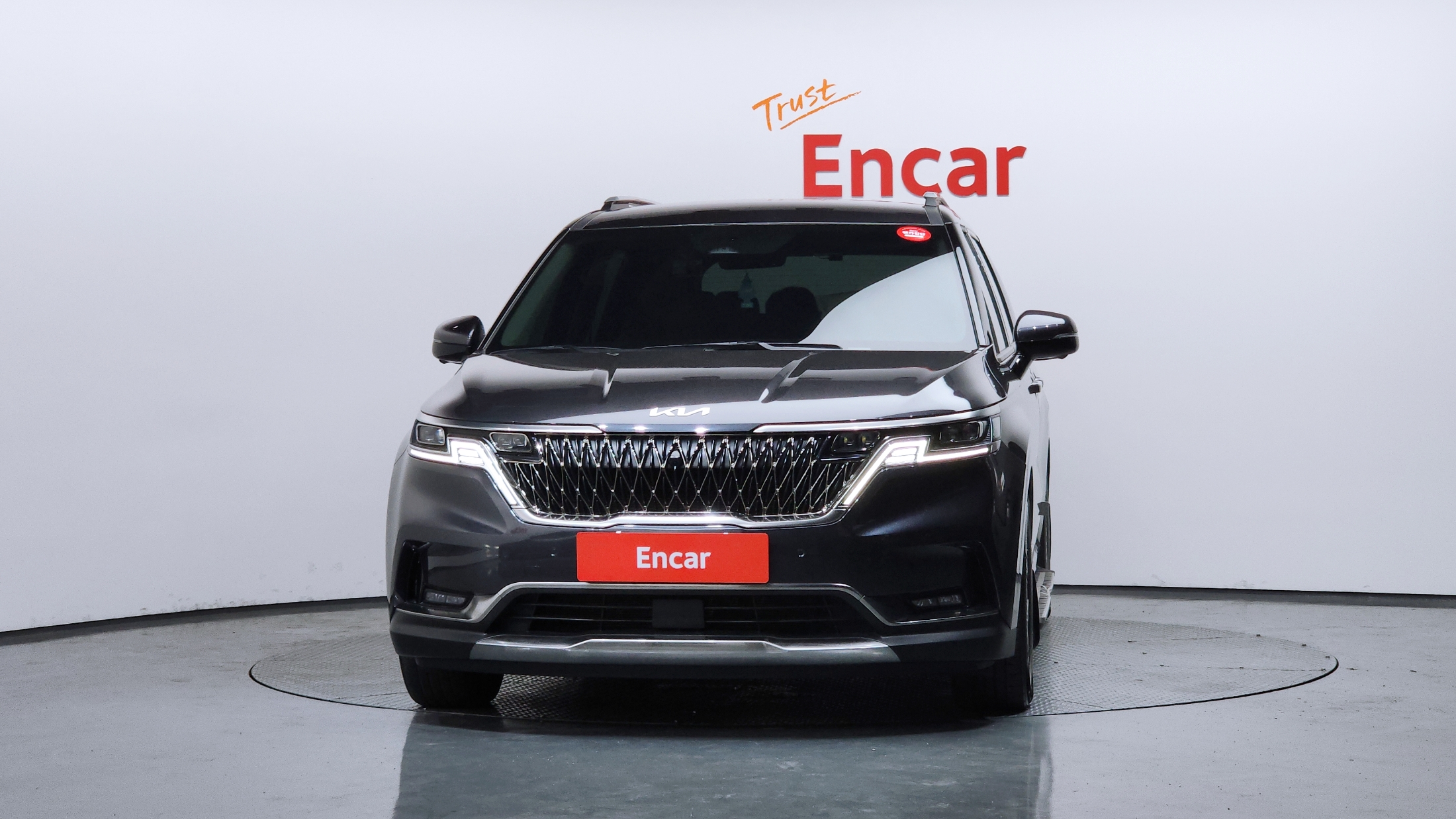 KIA CARNIVAL photo 3