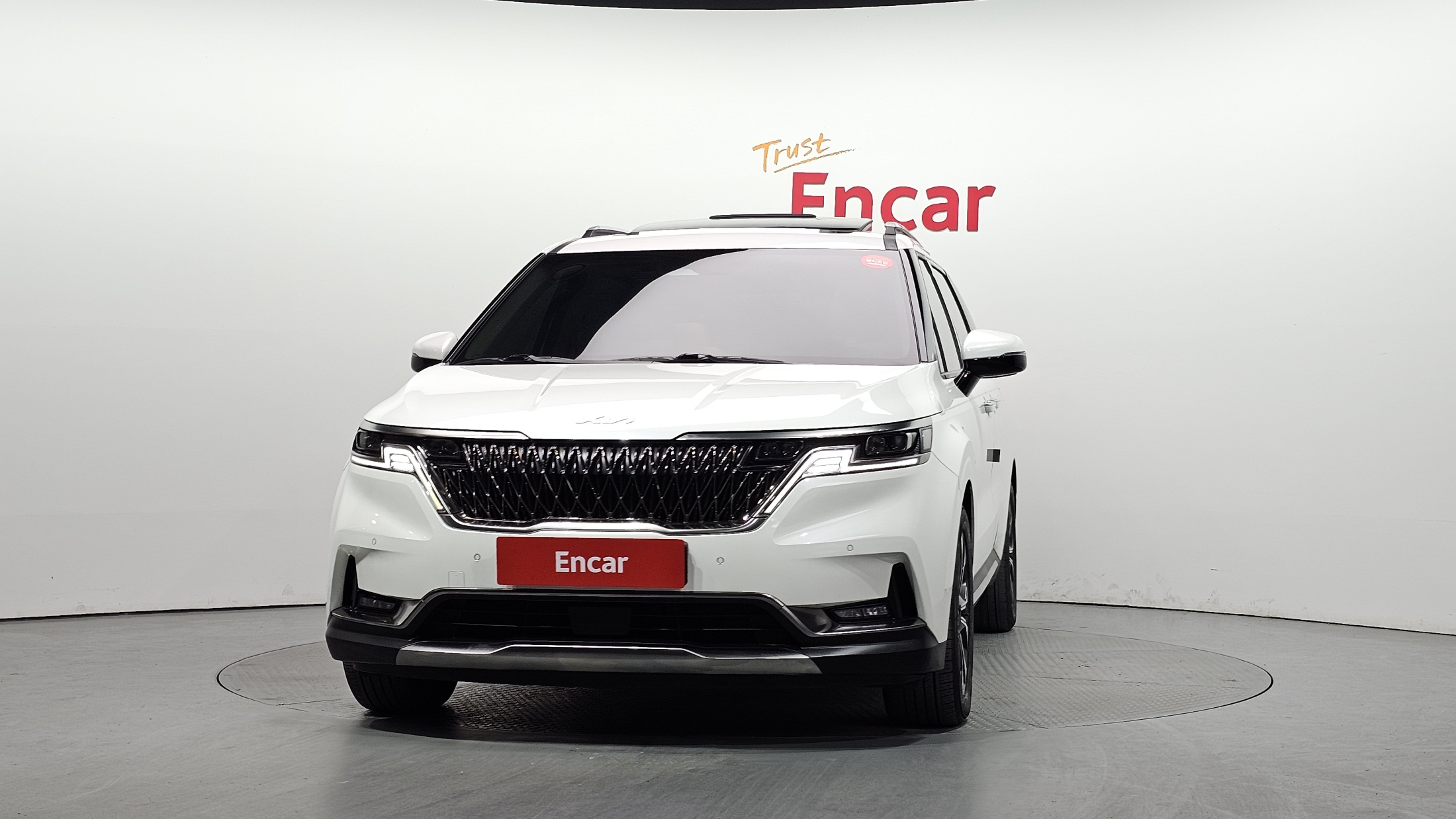 KIA CARNIVAL photo 3