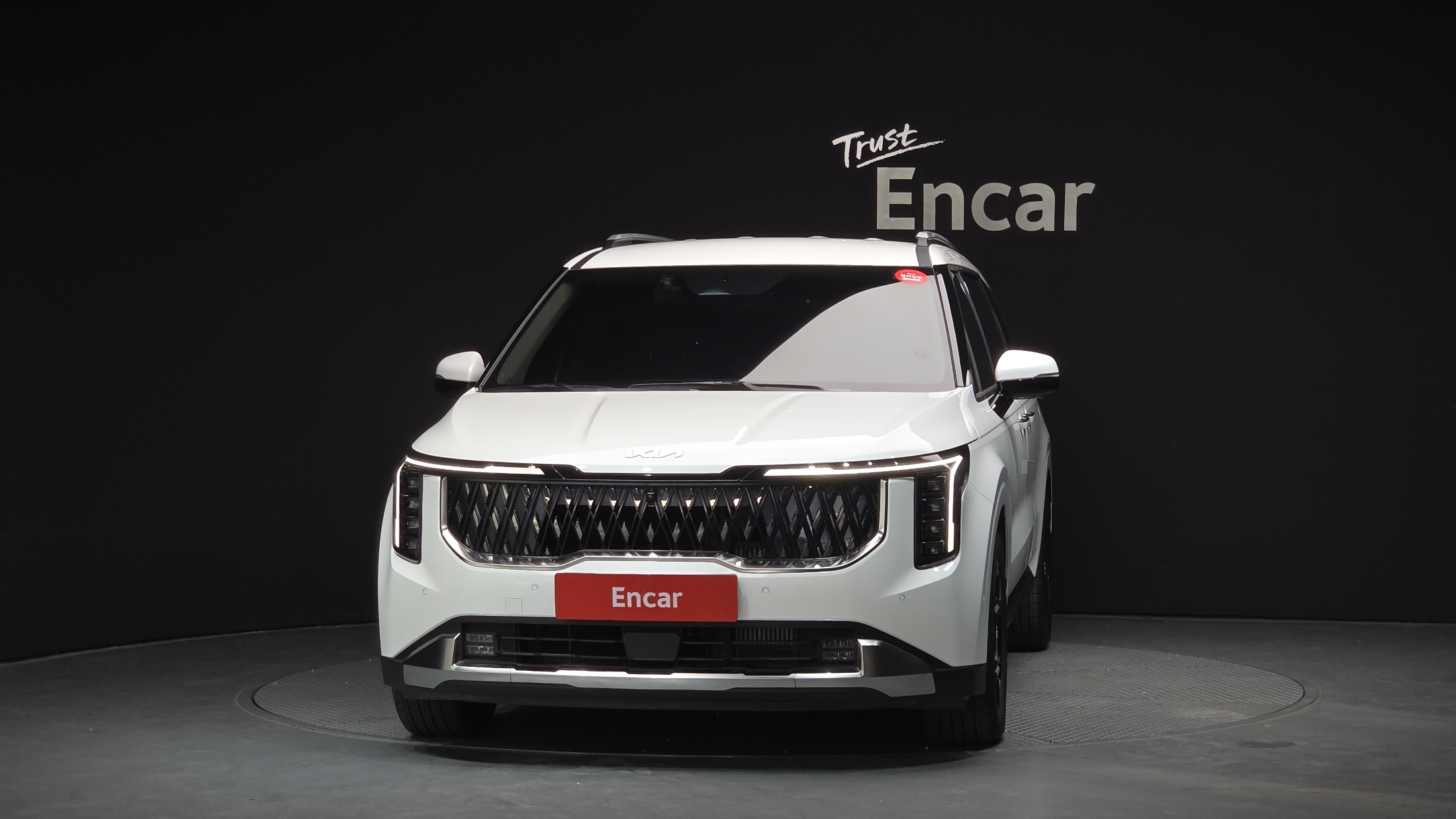 KIA CARNIVAL photo 3
