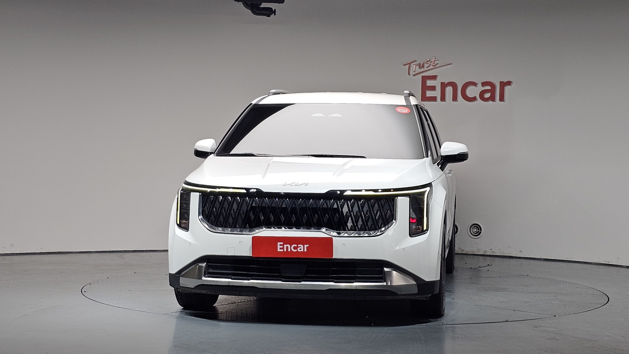 KIA CARNIVAL photo 3