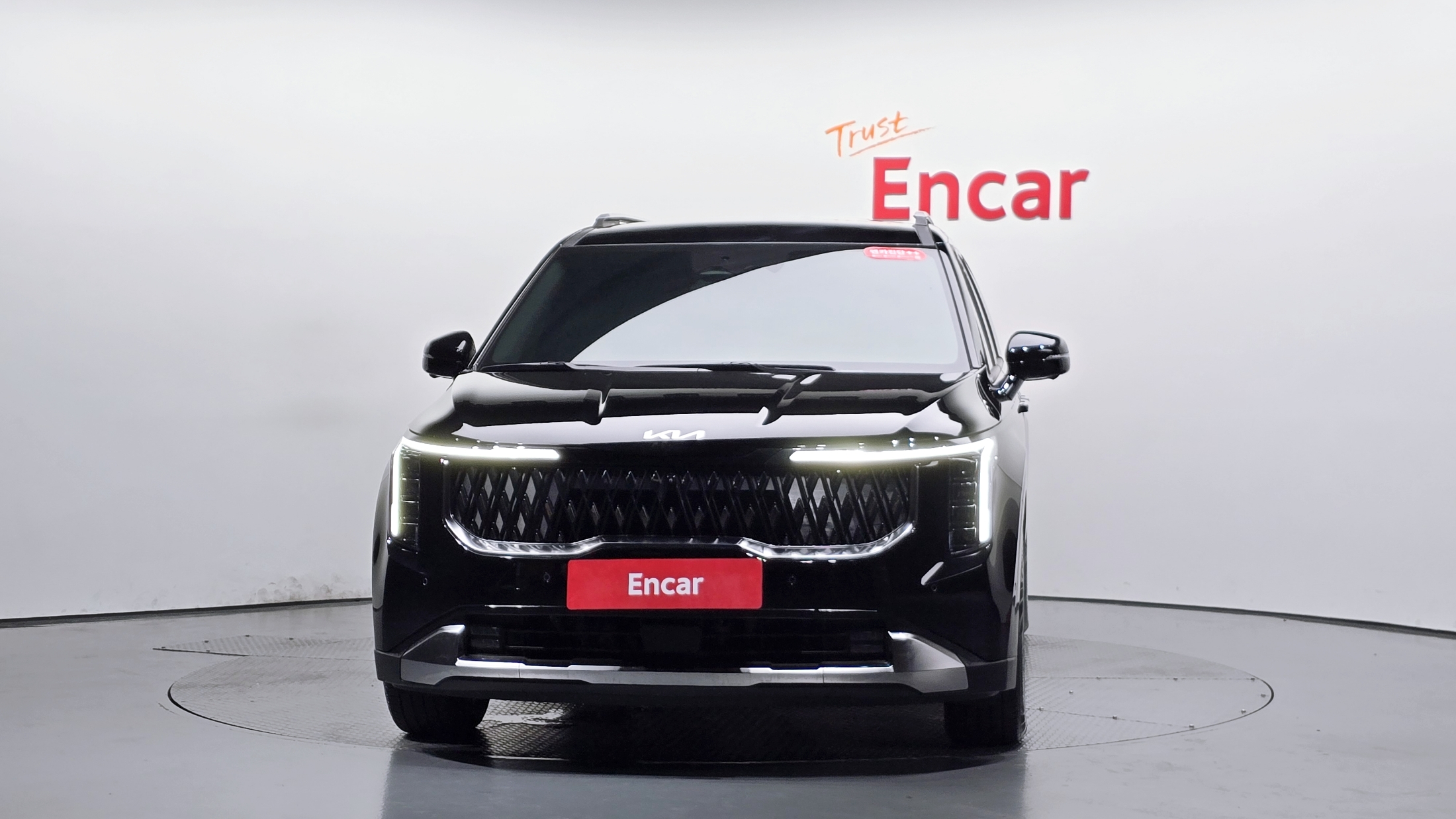 KIA CARNIVAL photo 3