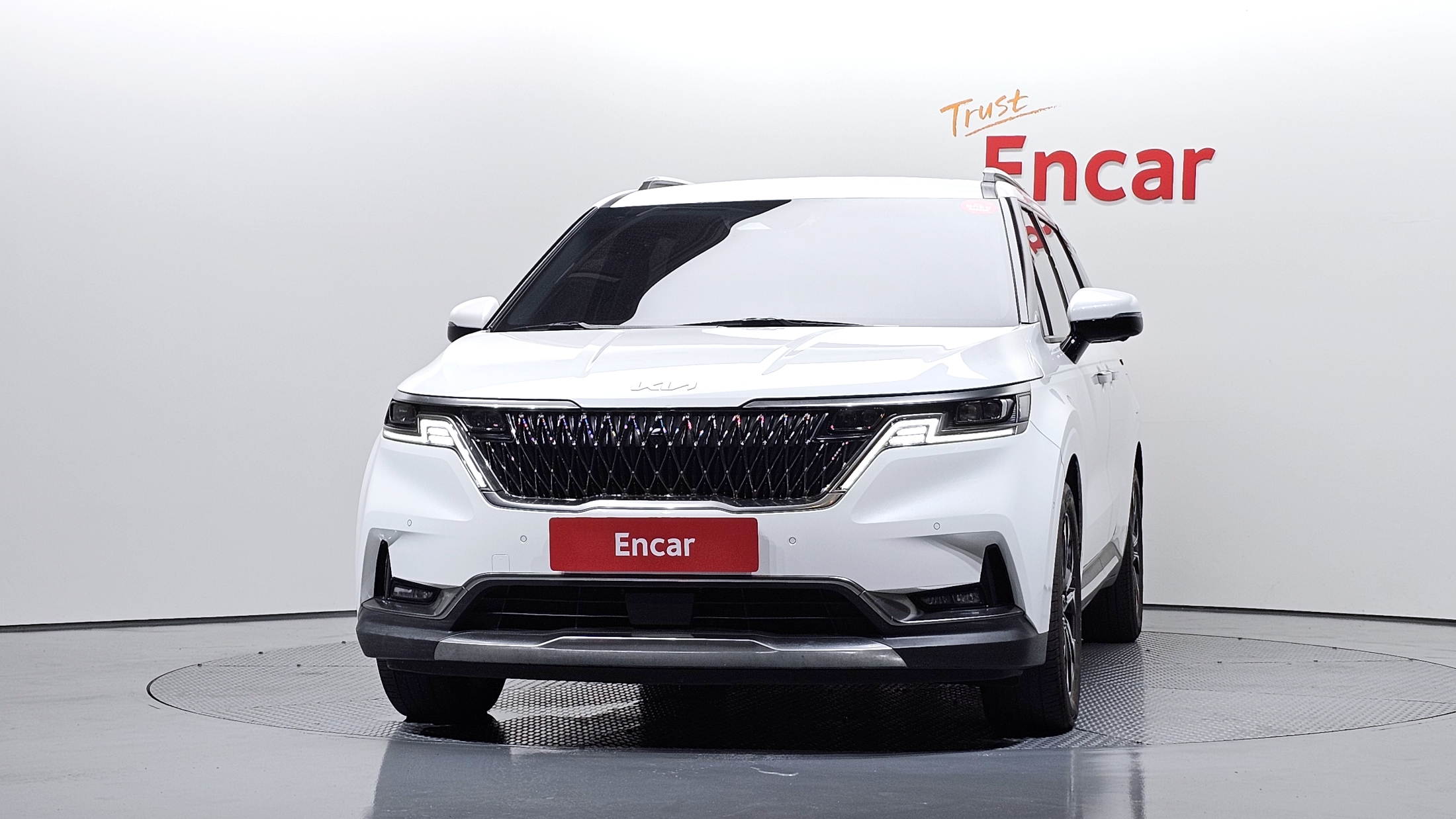 KIA CARNIVAL photo 3