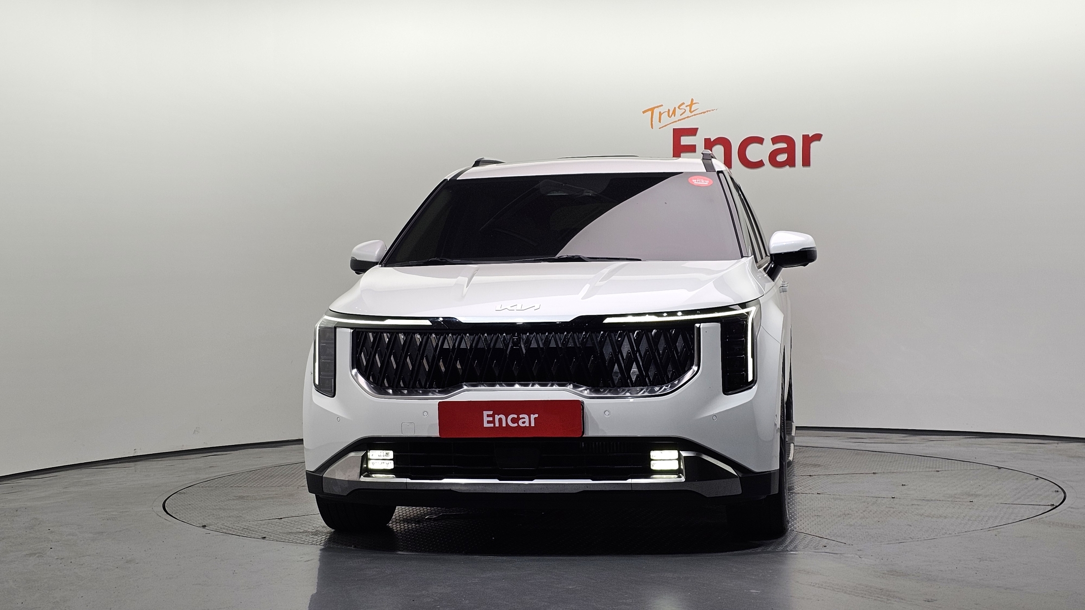 KIA CARNIVAL photo 3