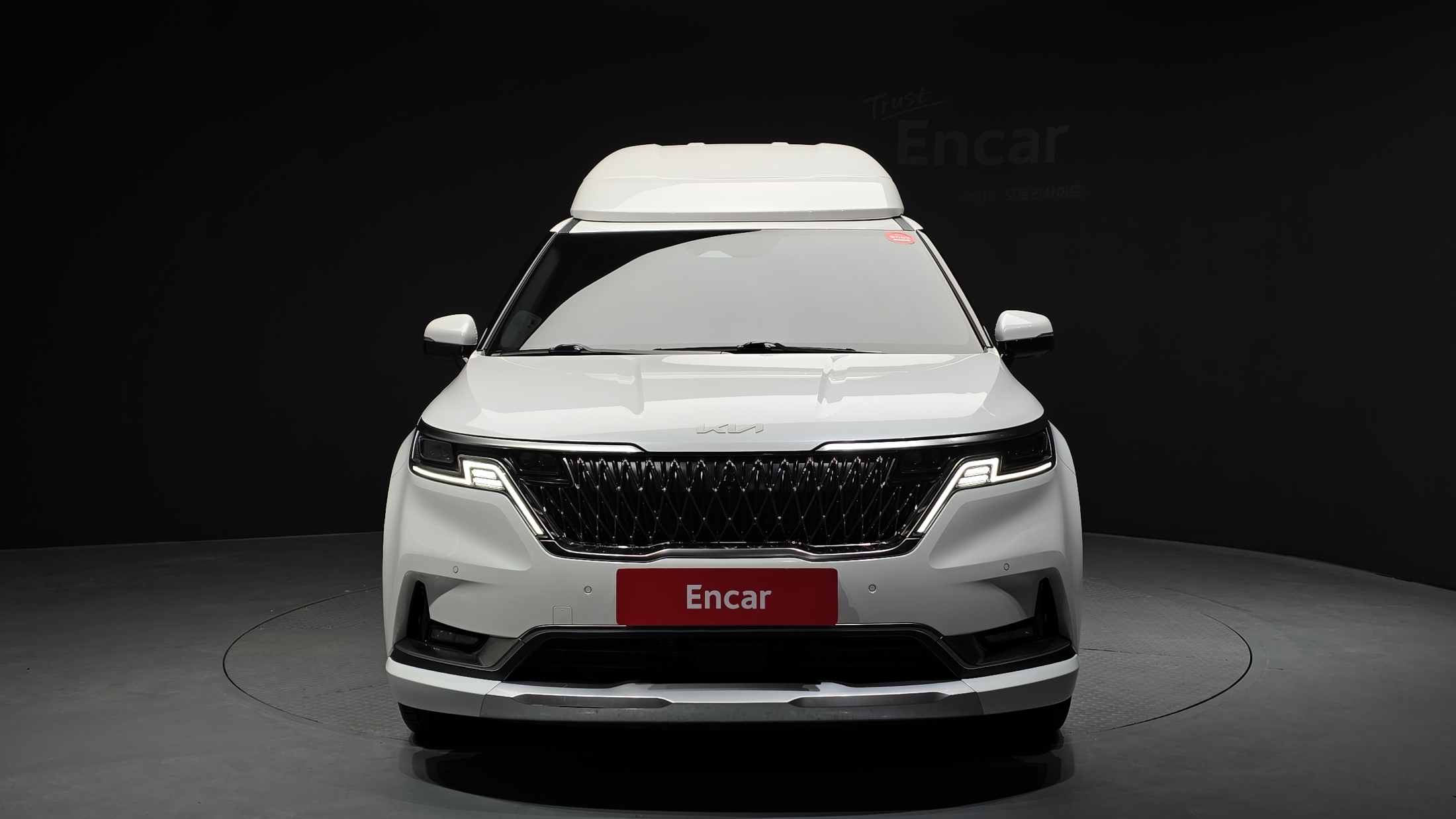 KIA CARNIVAL photo 3