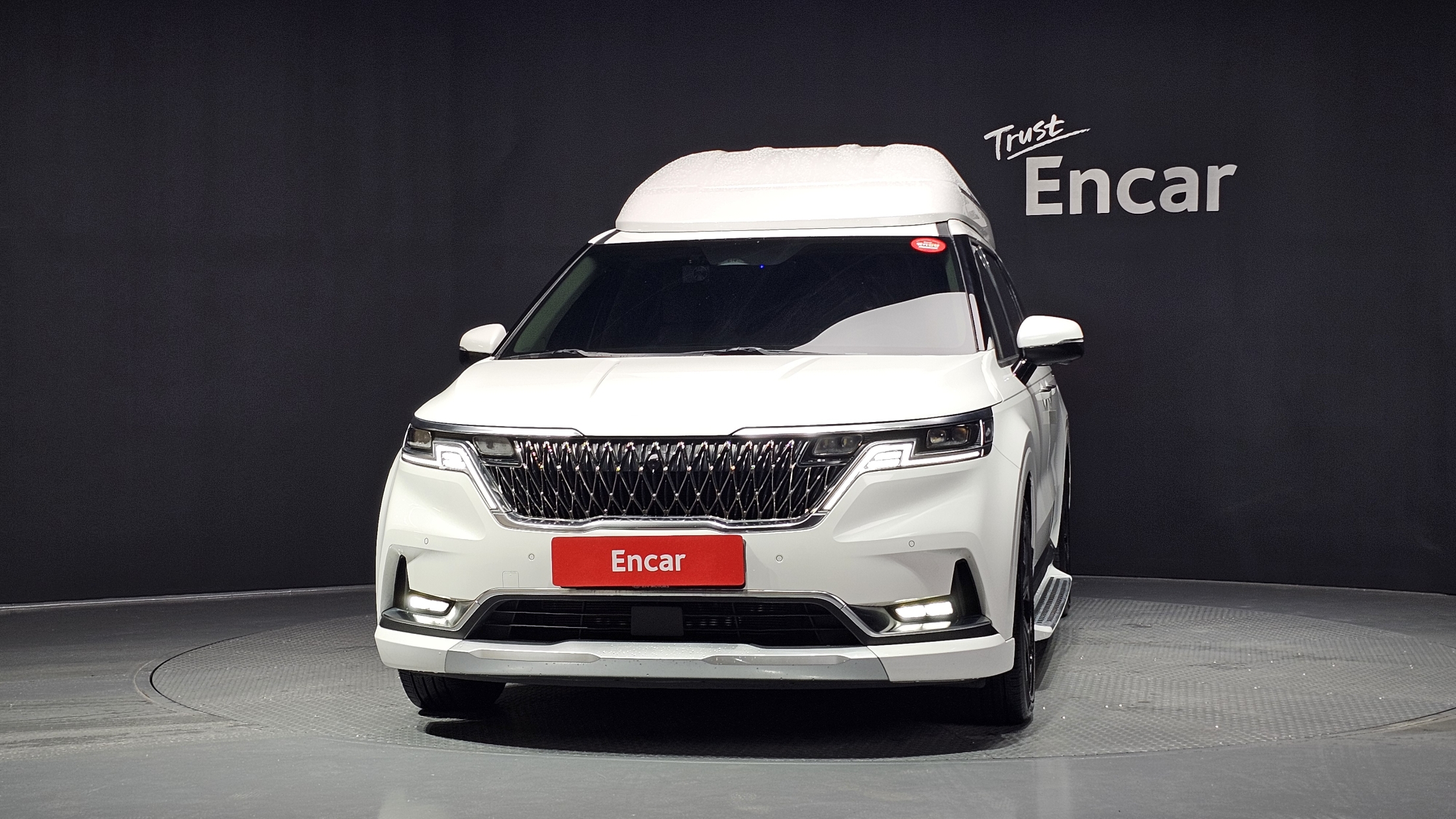 KIA CARNIVAL photo 3