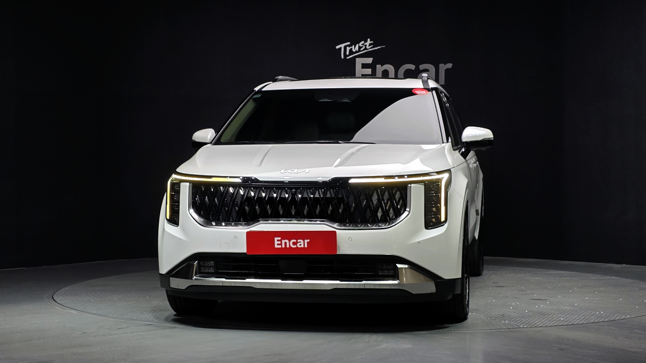 KIA CARNIVAL photo 3